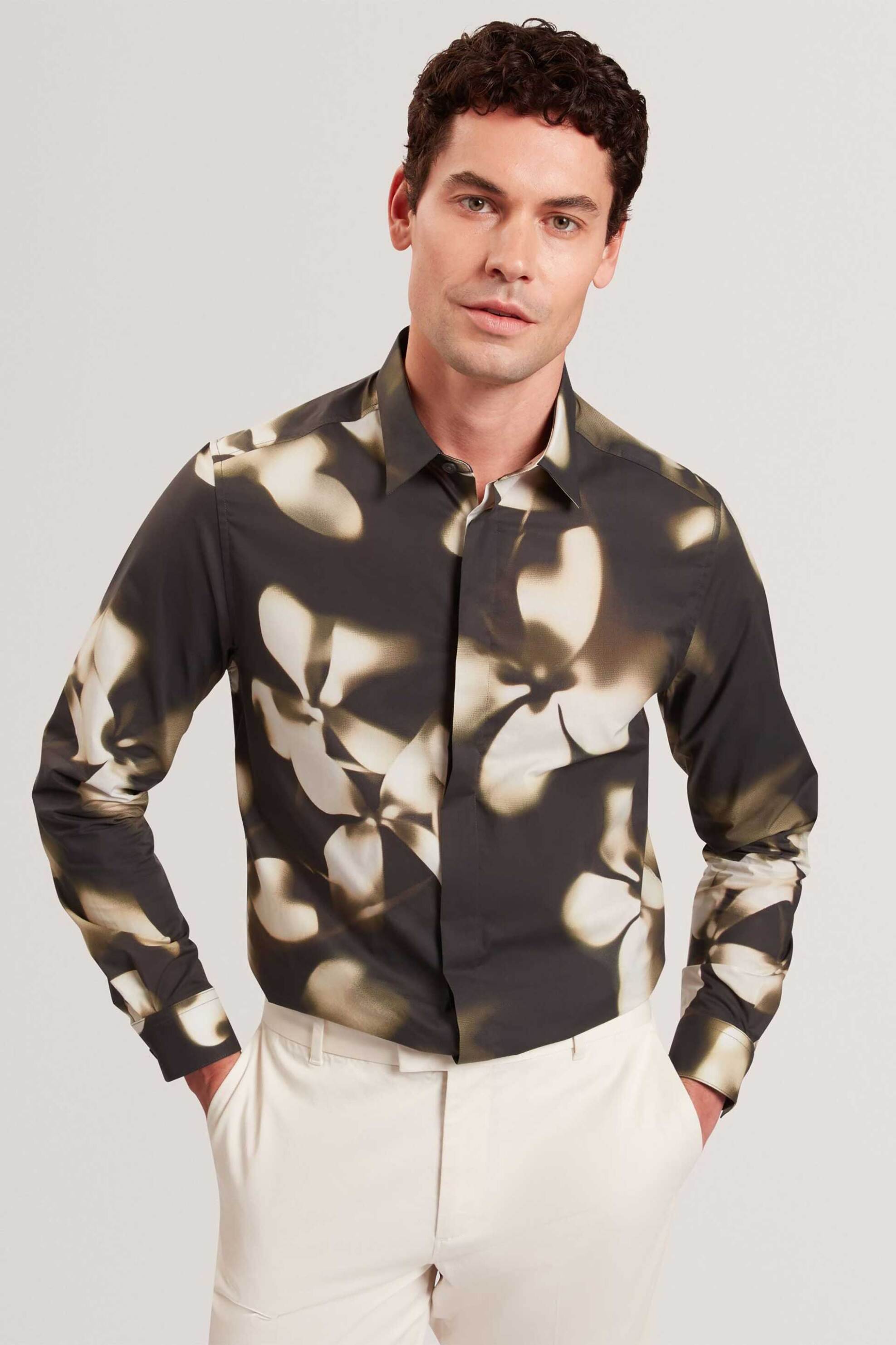 Ted Baker ανδρικό πουκάμισο με photographic floral print Regular Fit "Wrenin" - 282370 Μαύρο