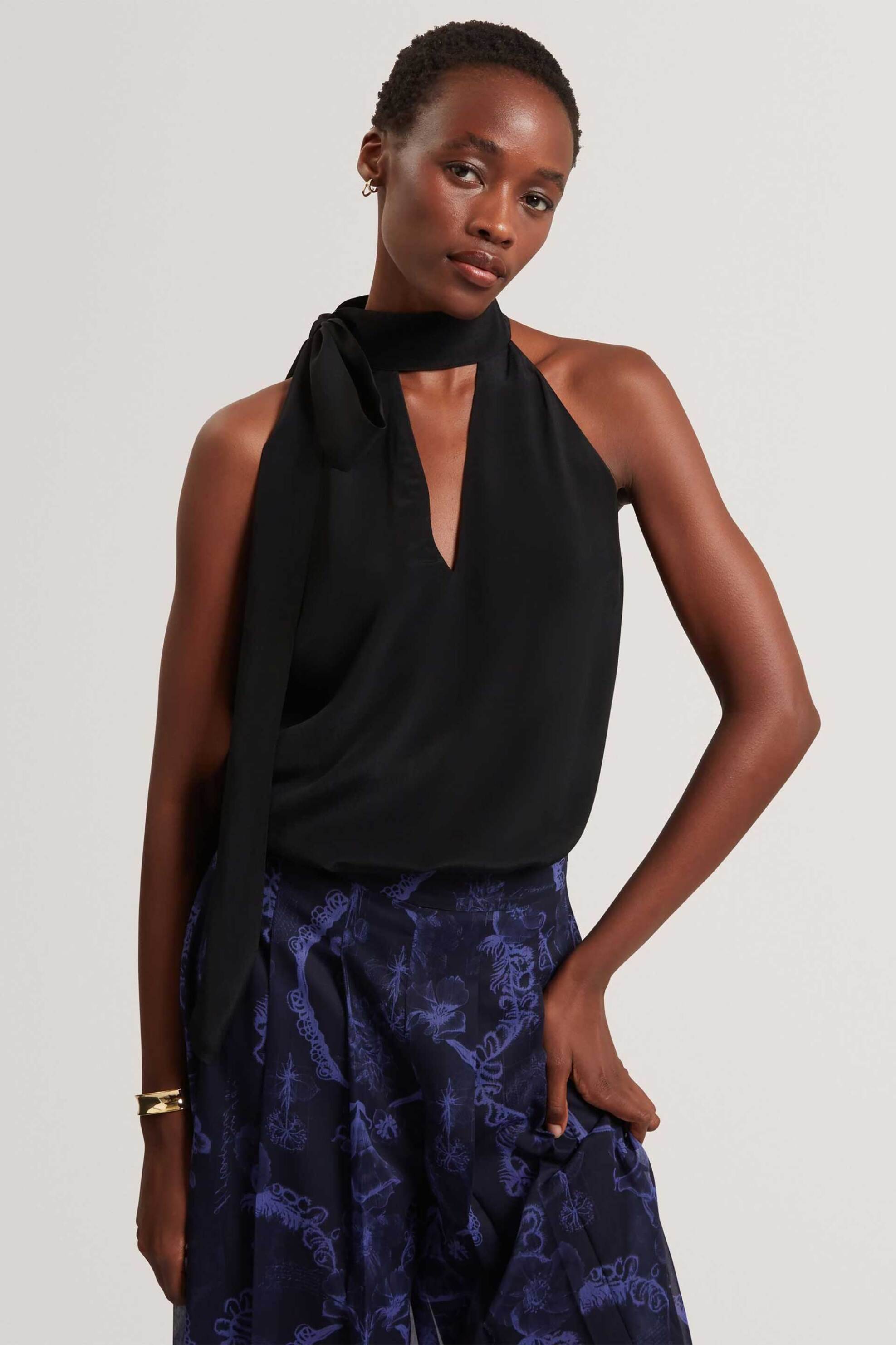 Ted Baker γυναικείο τοπ με halter λαιμόκοψη 
