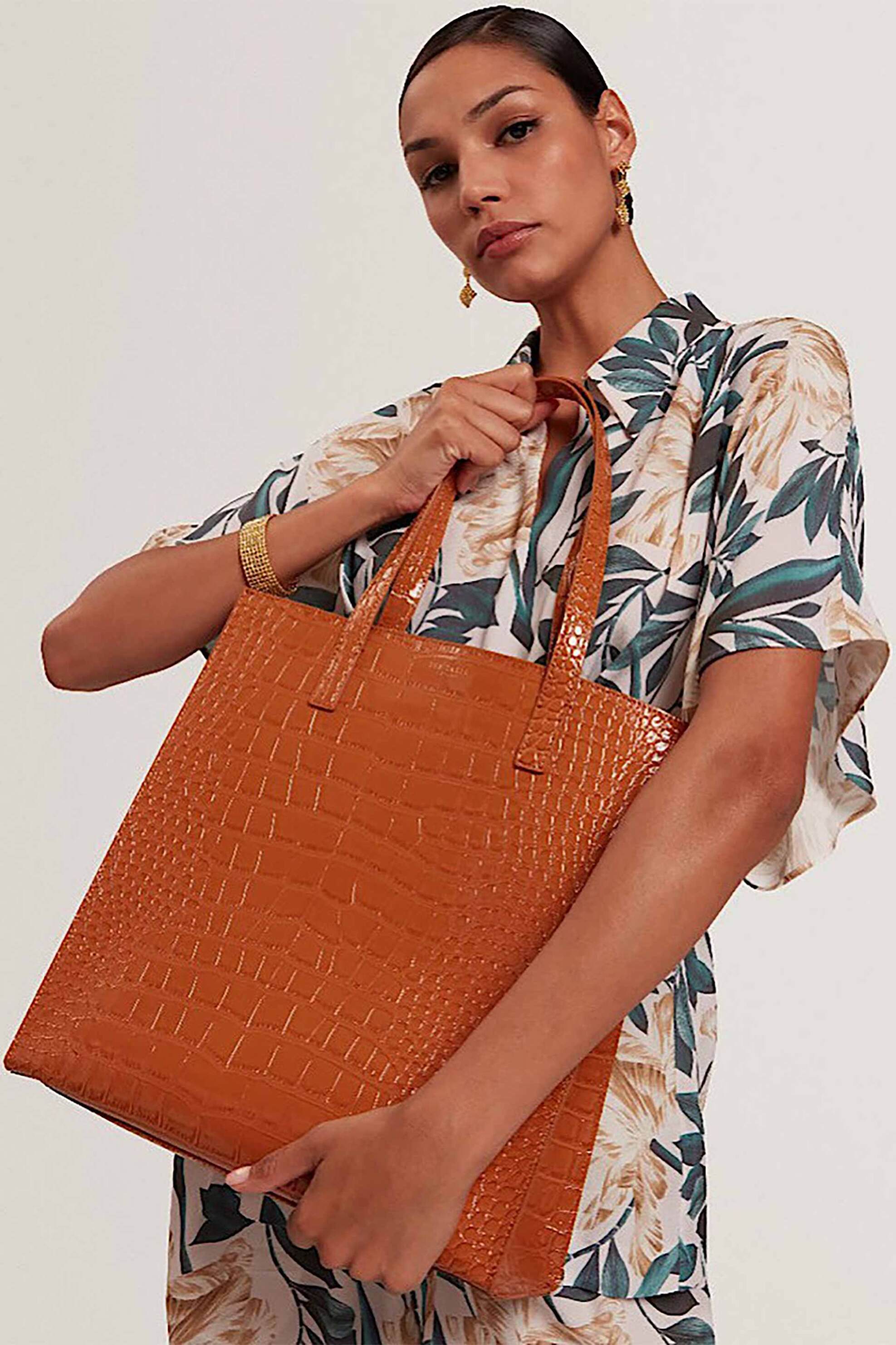 Ted Baker Γυναικεία Τσάντα Ώμου με Κροκό Σχέδιο Wenella - 282817 Κρέμ