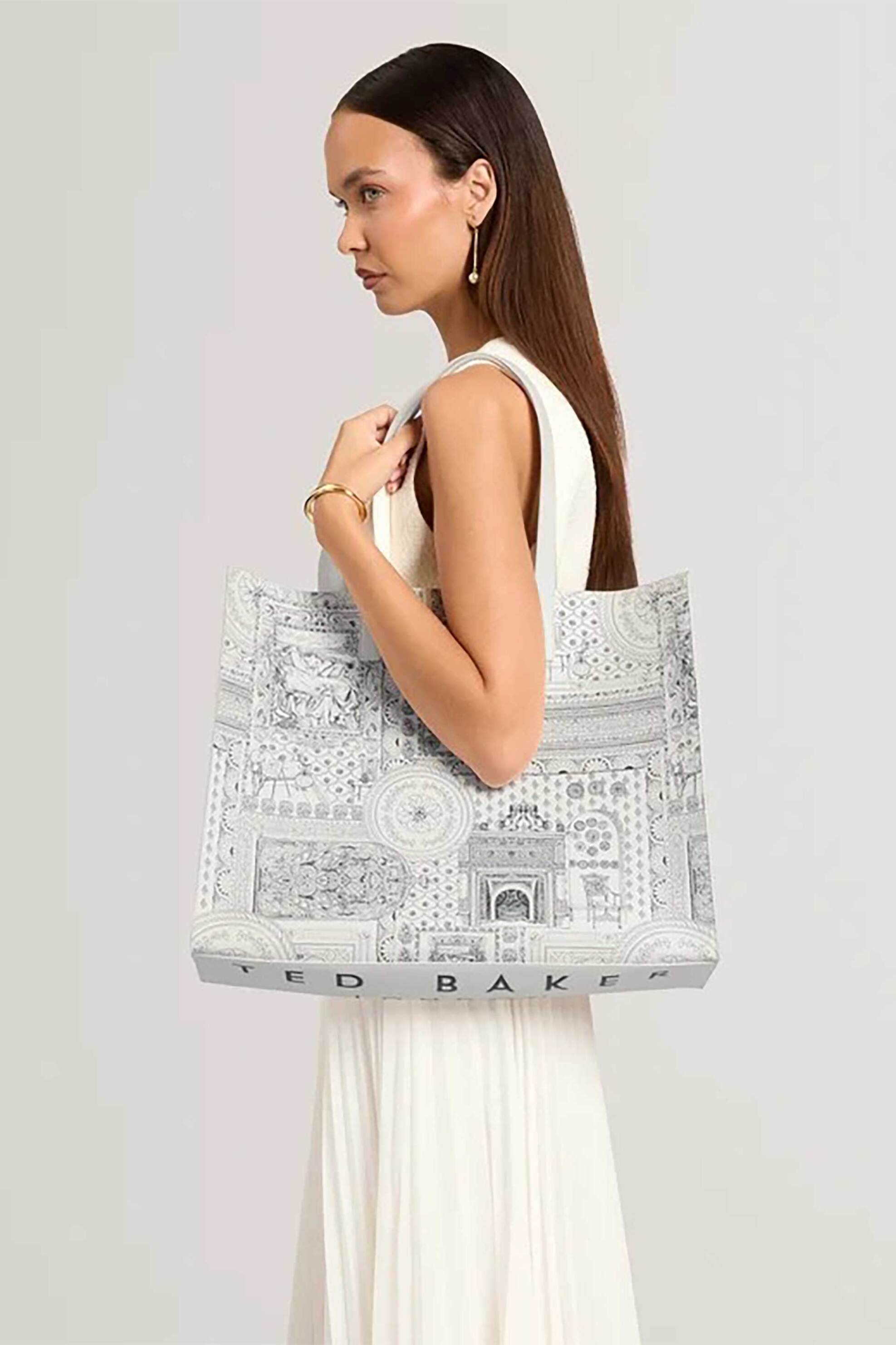 TED BAKER Ted Baker γυναικεία τσάντα ώμου με print "Welcon" - 285552 Λευκό - 4