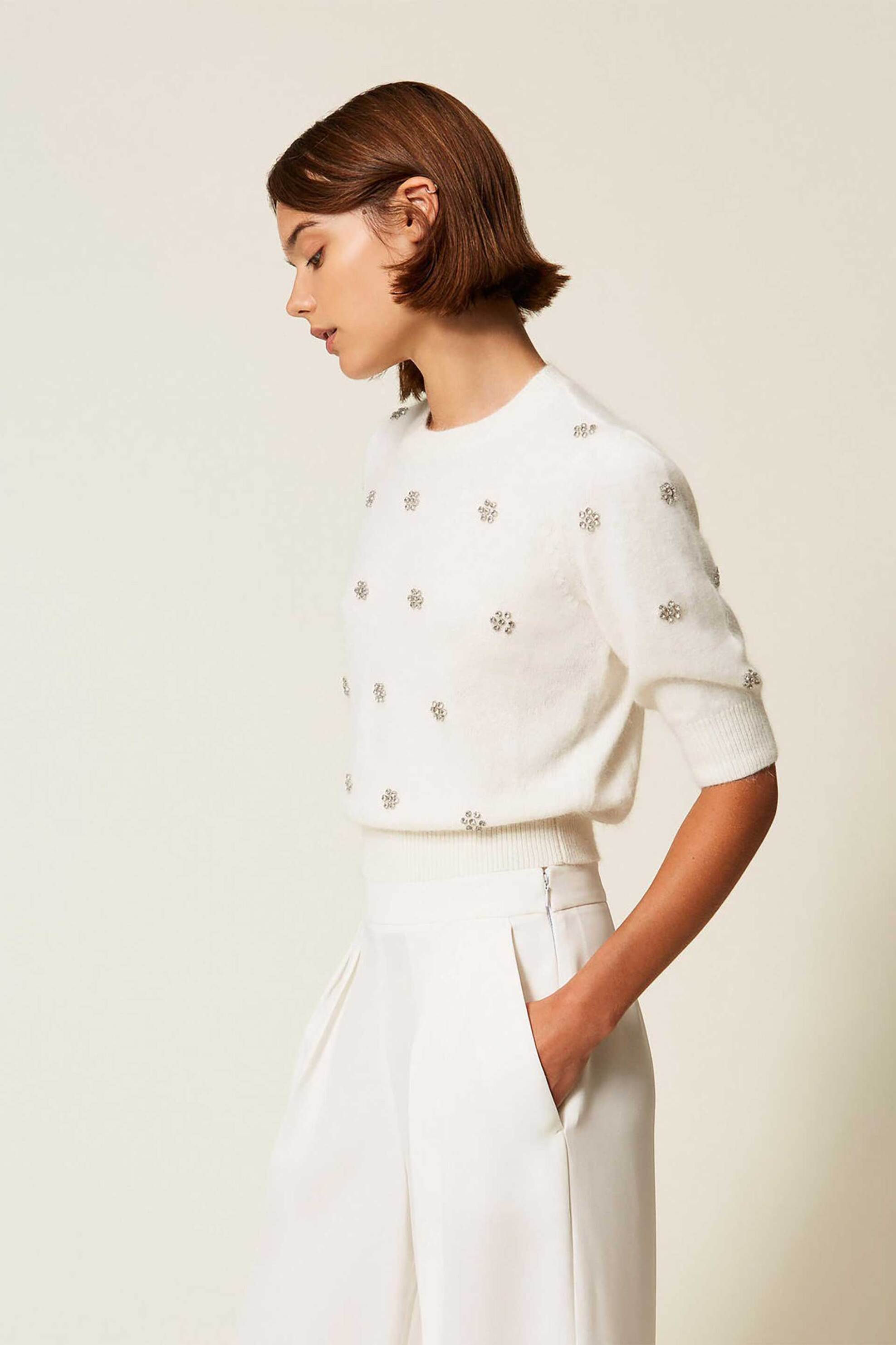 TWINSET Twinset γυναικεία πλεκτή μπλούζα με κεντημένα σχέδια από στρας Loose Fit - 252TT3181 Εκρού - 2