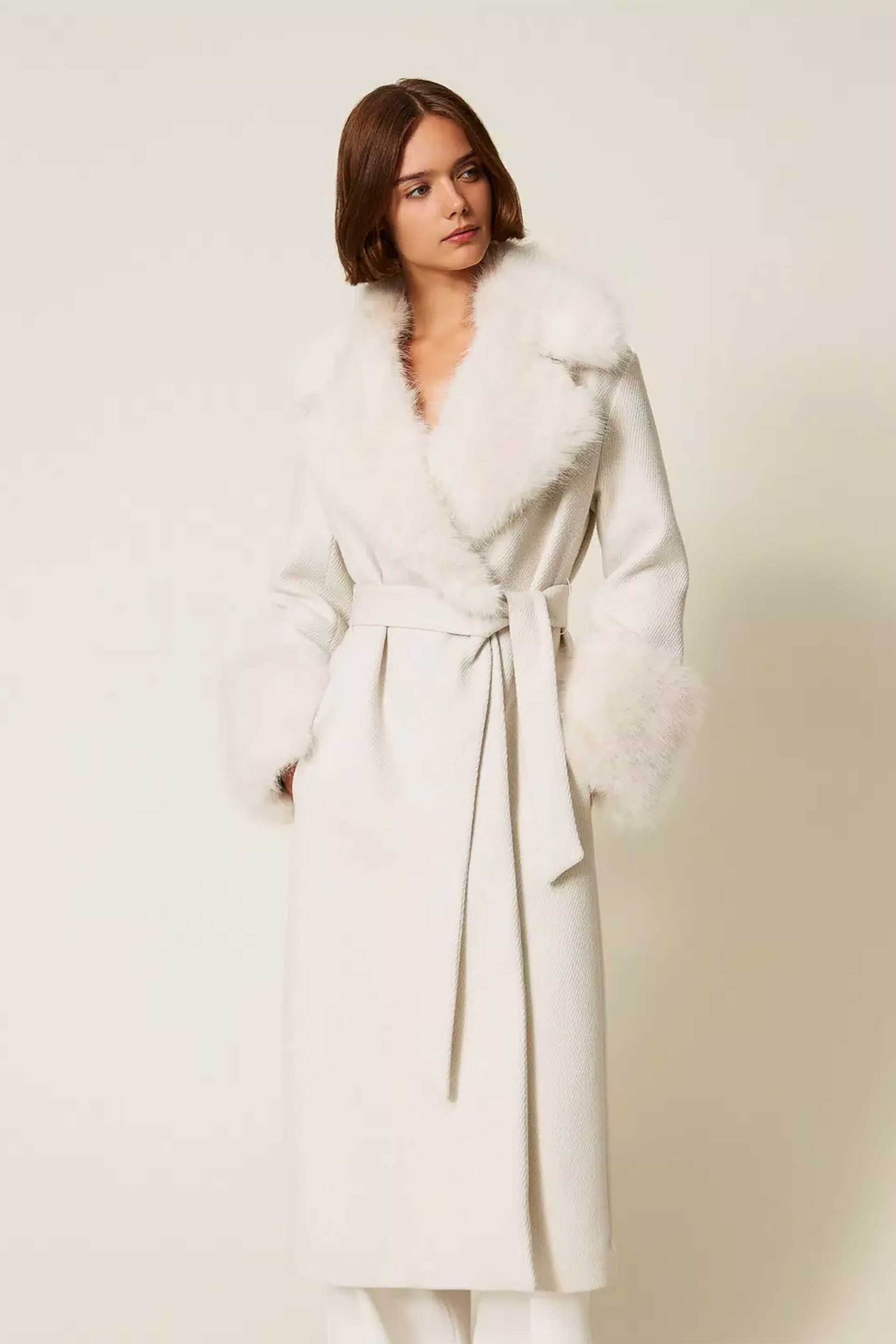 Twinset γυναικείο παλτό με λεπτομέρειες από faux γούνα Straight Fit