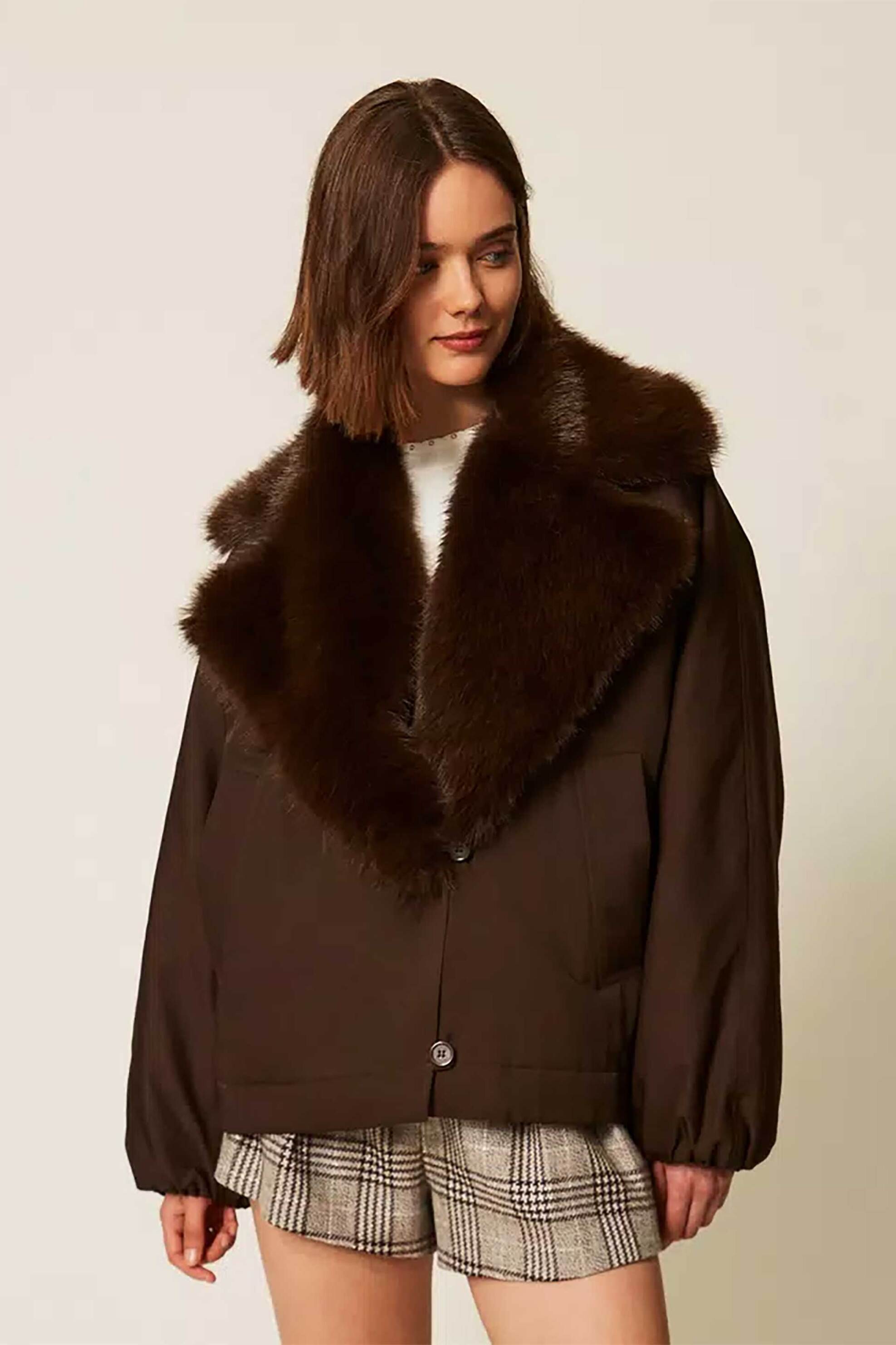 Twinset γυναικείο jacket με καπαρτινέ ύφασμα και faux fur γιακά - 262TP2181 Καφέ