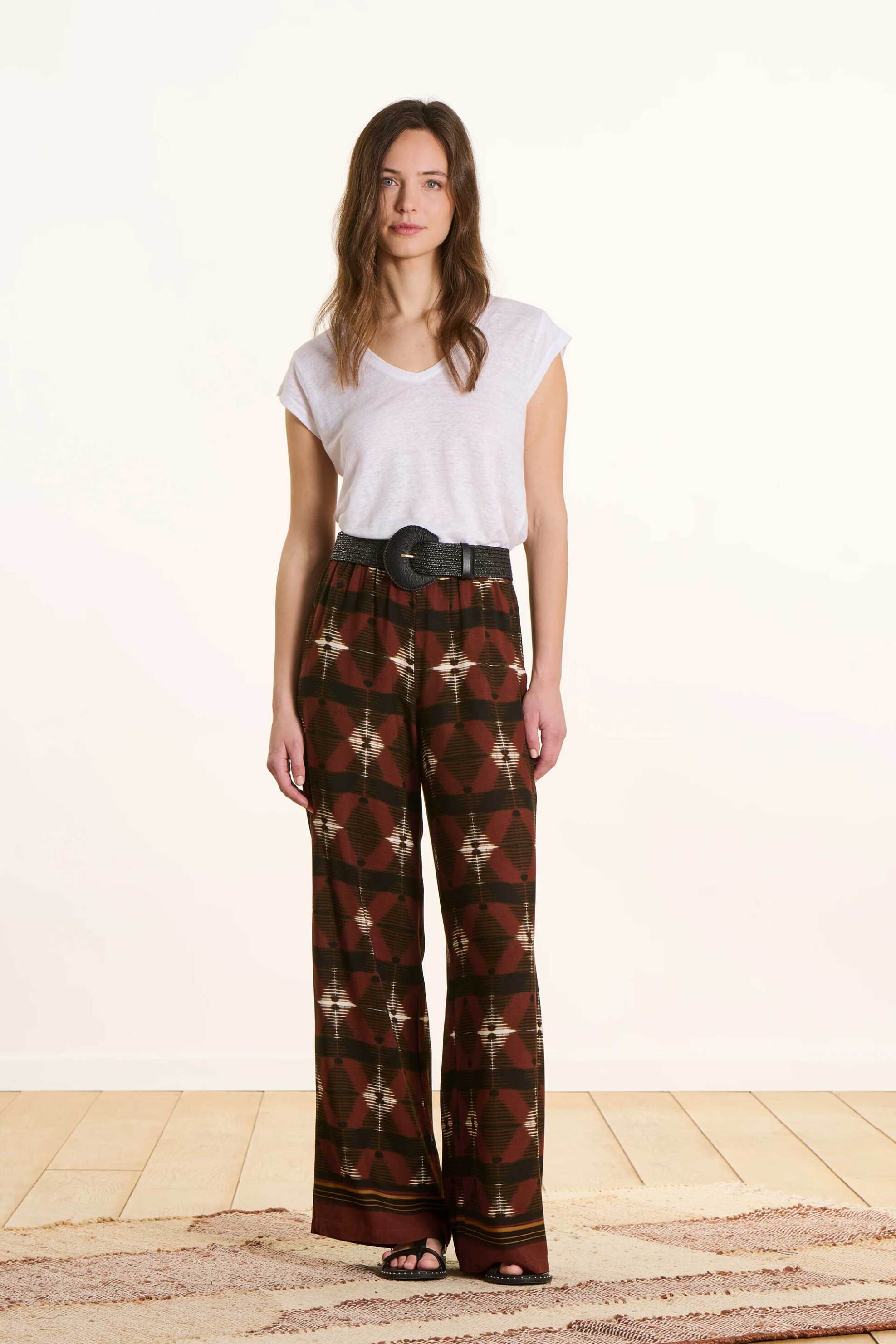 LA FEE MARABOUTEE La Fée Maraboutée γυναικείο λινό T-shirt με V Straight Cut - FA-TS-DAVIA Λευκό - 2