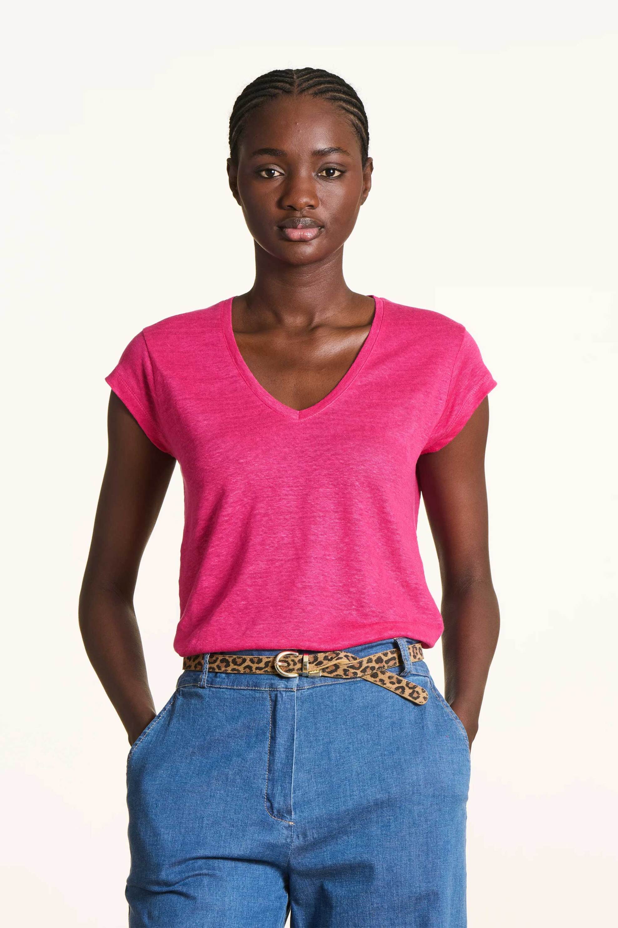La Fée Maraboutée γυναικείο λινό T-shirt με V Straight Cut - FA-TS-DAVIA Φούξια