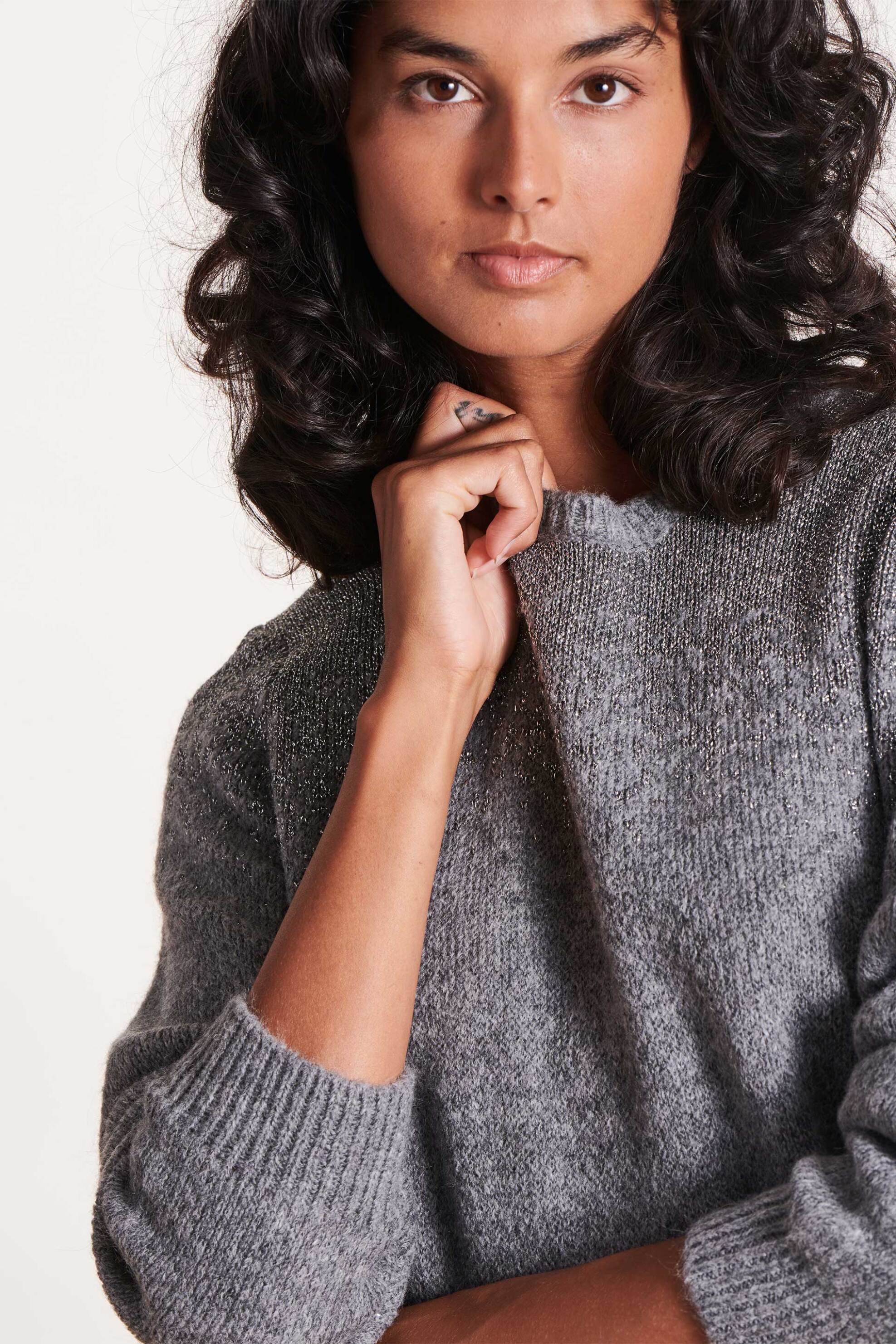 La Fée Maraboutée γυναικεία πλεκτή μπλούζα με μεταλλικό νήμα - FI-PU-ZAMZA Γκρι φωτογραφία