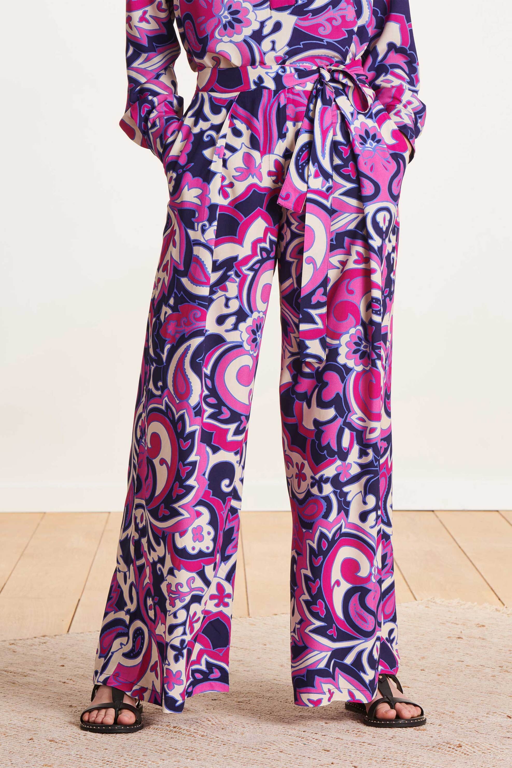 La Fée Maraboutée γυναικείο παντελόνι με paisley print - FJ-PA-SIMBA-M Ροζ φωτογραφία