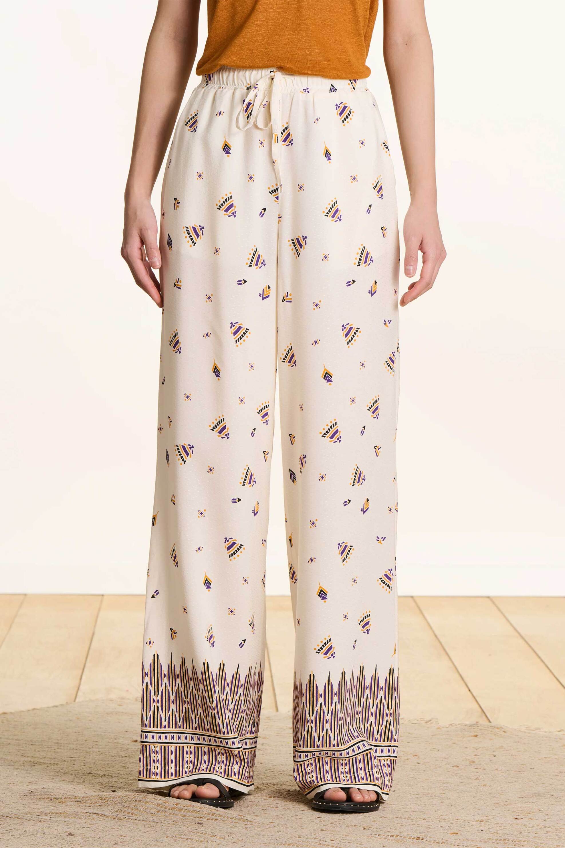 LA FEE MARABOUTEE La Fée Maraboutée γυναικείο παντελόνι με all-over print Wide Fit - FL-PA-PACOA-O Εκρού - 2