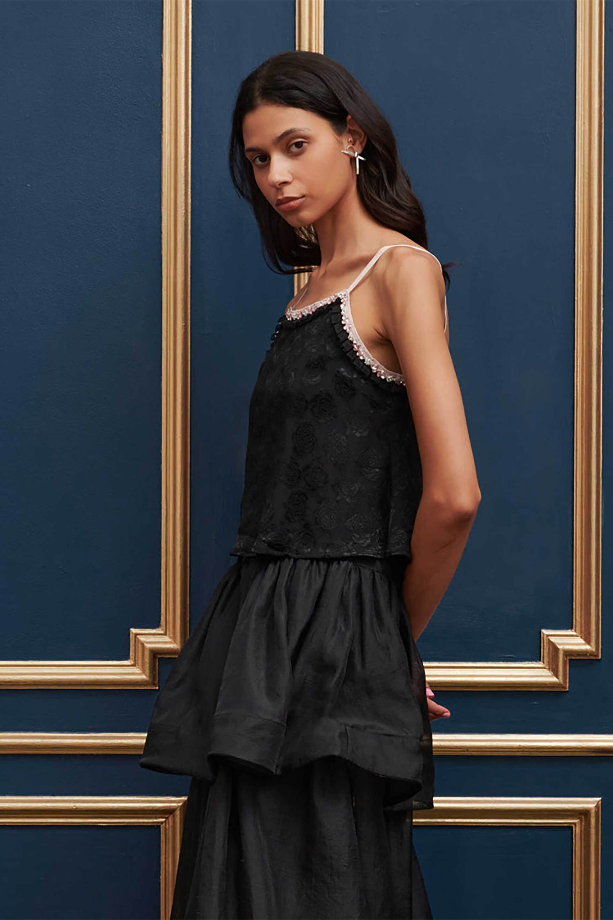 Sister Jane γυναικείο τοπ με floral σχέδιο "Tiara Embellished" - TOD126BLK Μαύρο φωτογραφία