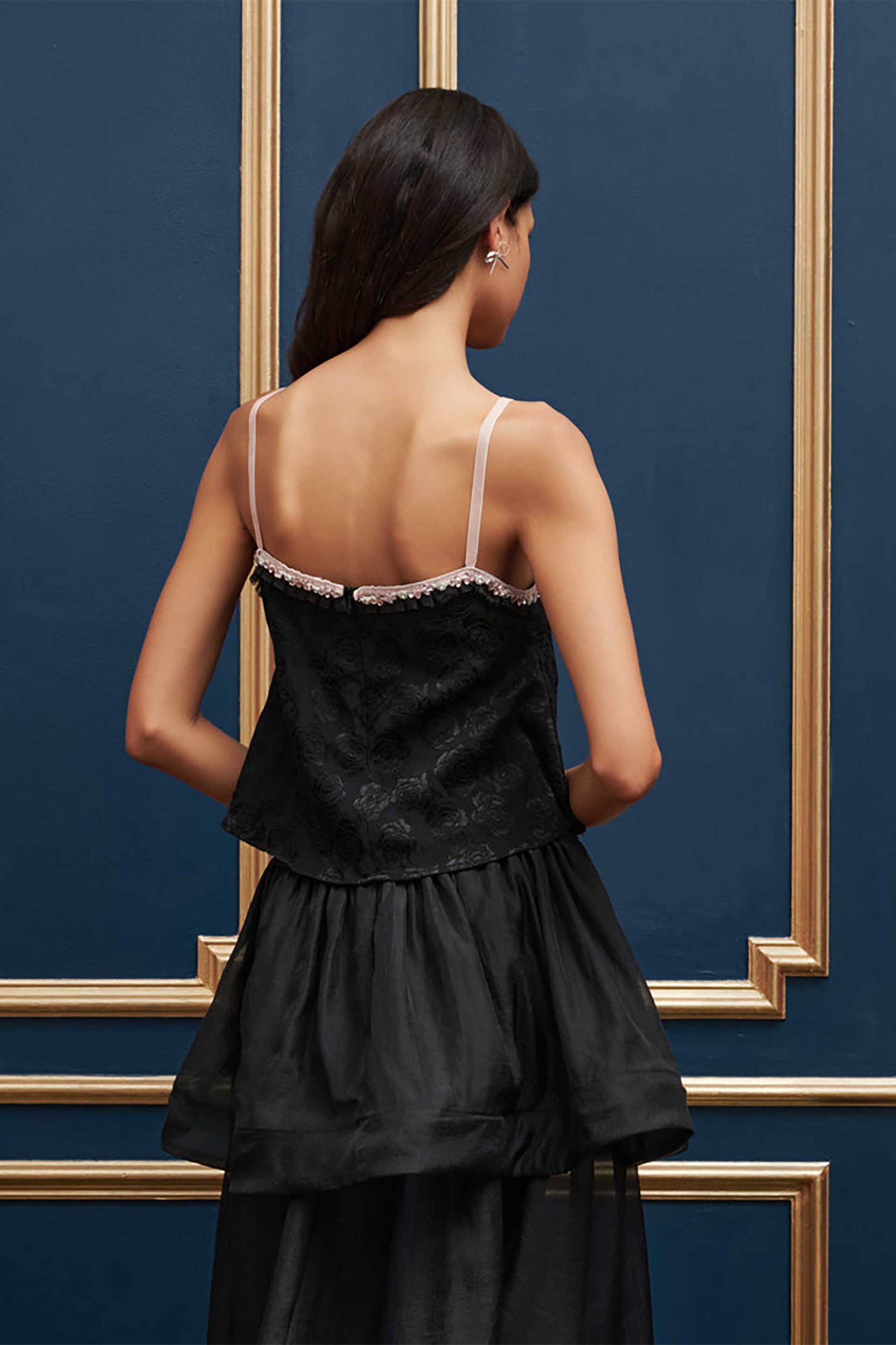 Sister Jane γυναικείο τοπ με floral σχέδιο "Tiara Embellished" - TOD126BLK Μαύρο φωτογραφία