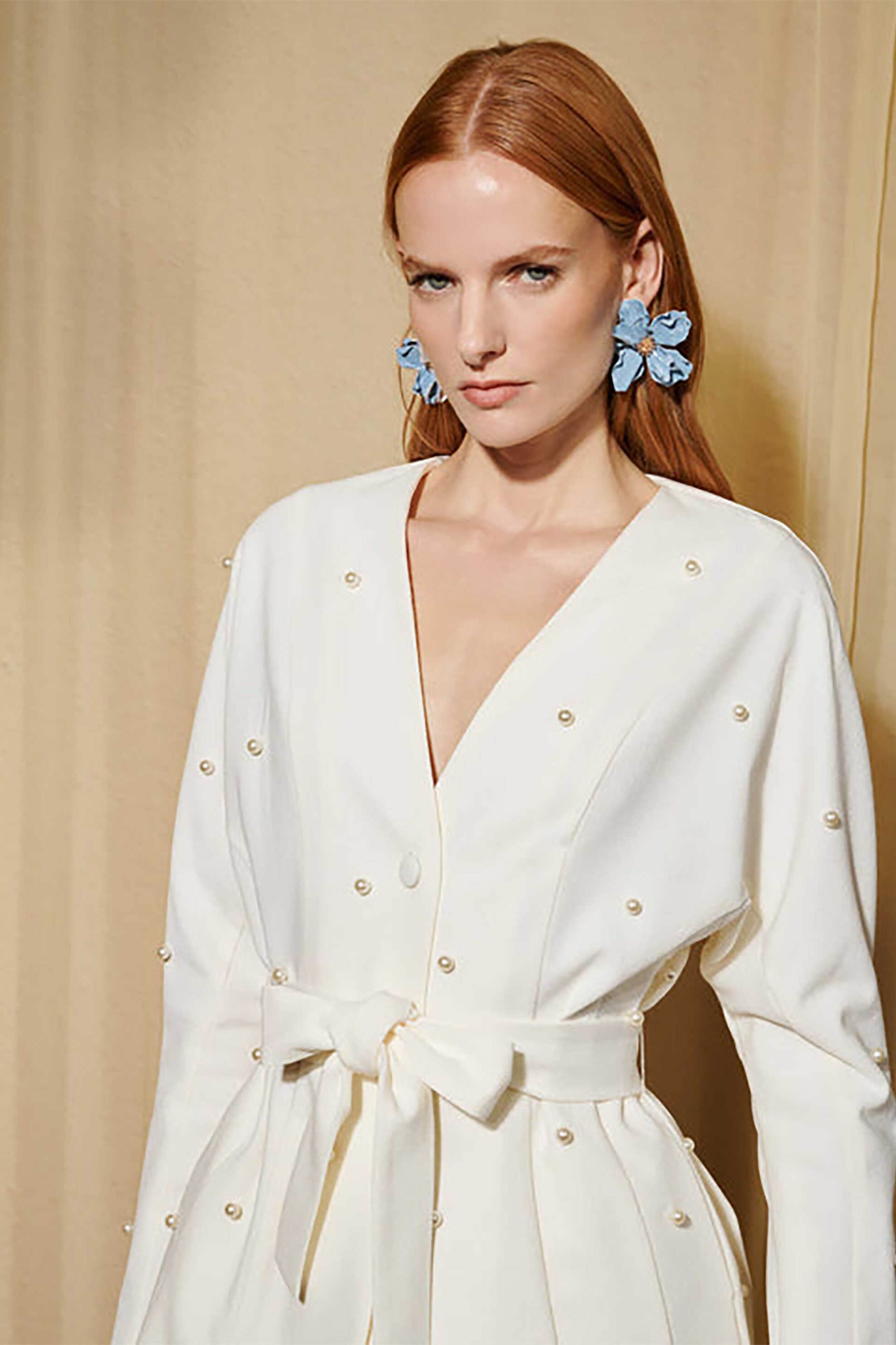 Sister Jane γυναικείο σακάκι με πέρλες "Dream Ray Days" - JKD078IVO Εκρού φωτογραφία