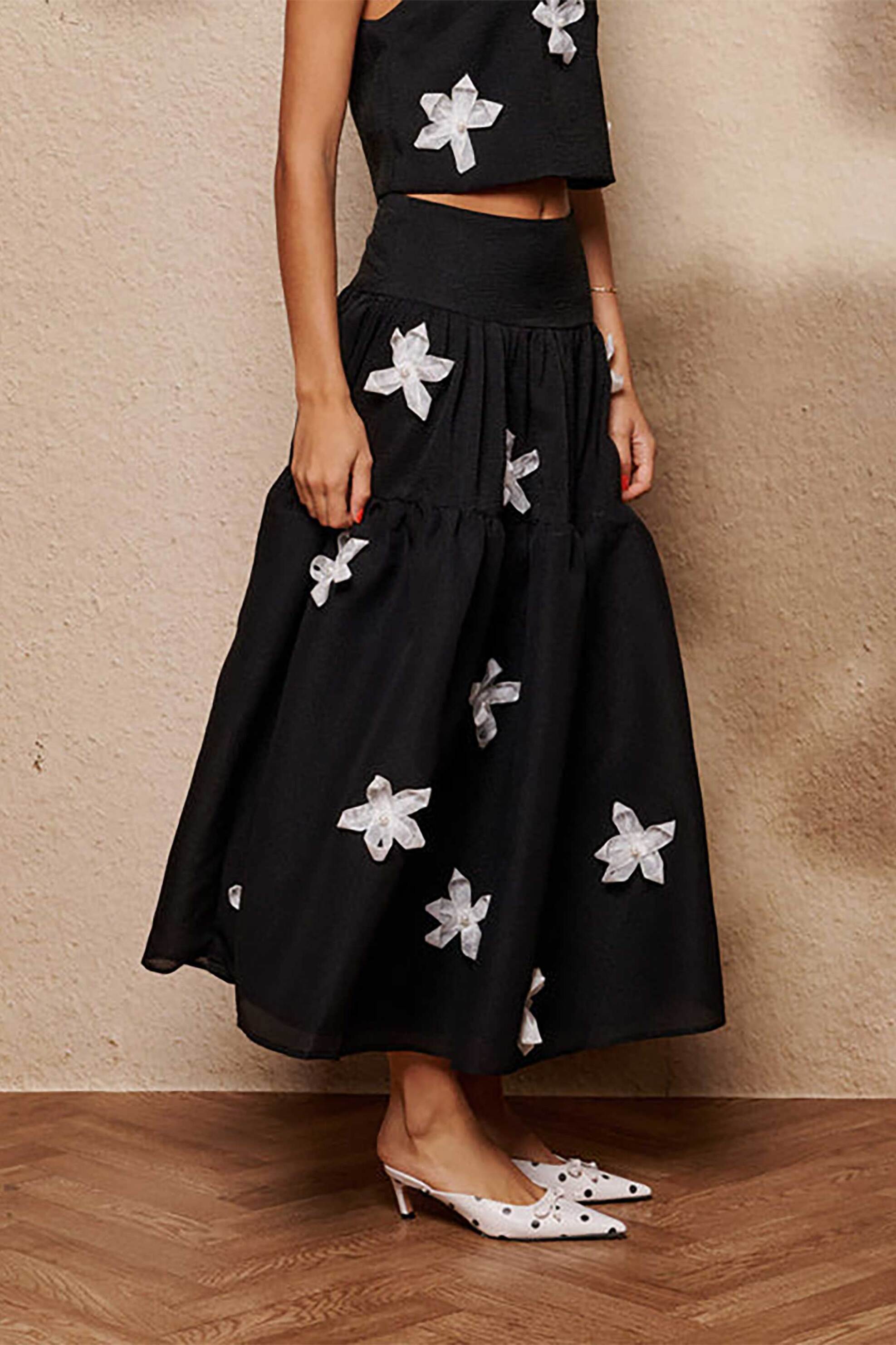 Sister Jane γυναικεία midi φούστα με απλικέ φιόγκους "Glow Flora" - SK468BLK Μαύρο φωτογραφία