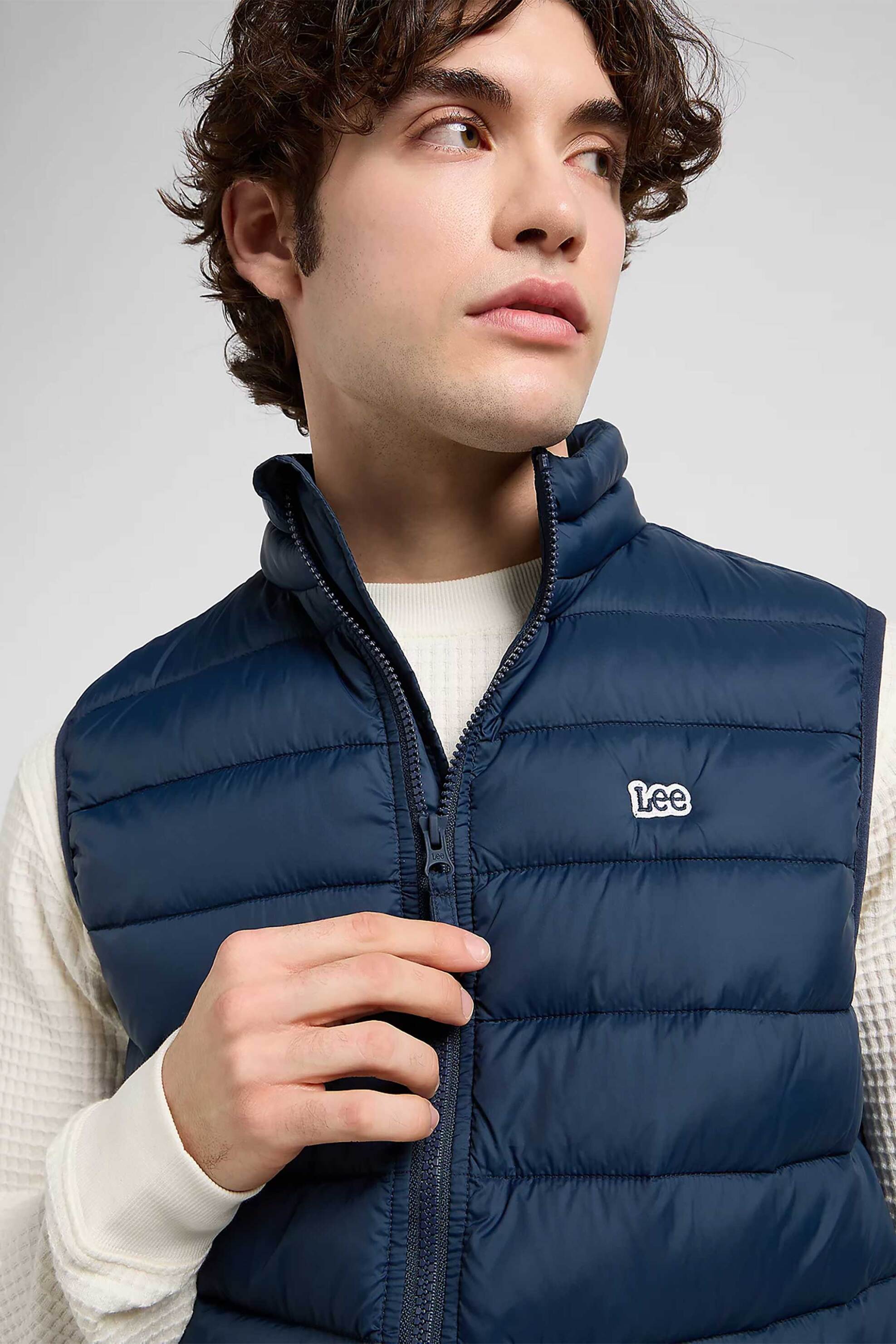 Lee® ανδρικό αμάνικο μπουφάν με καπιτονέ σχέδιο και ψηλό λαιμό Regular Fit - 112370536 Μπλε Σκούρο φωτογραφία