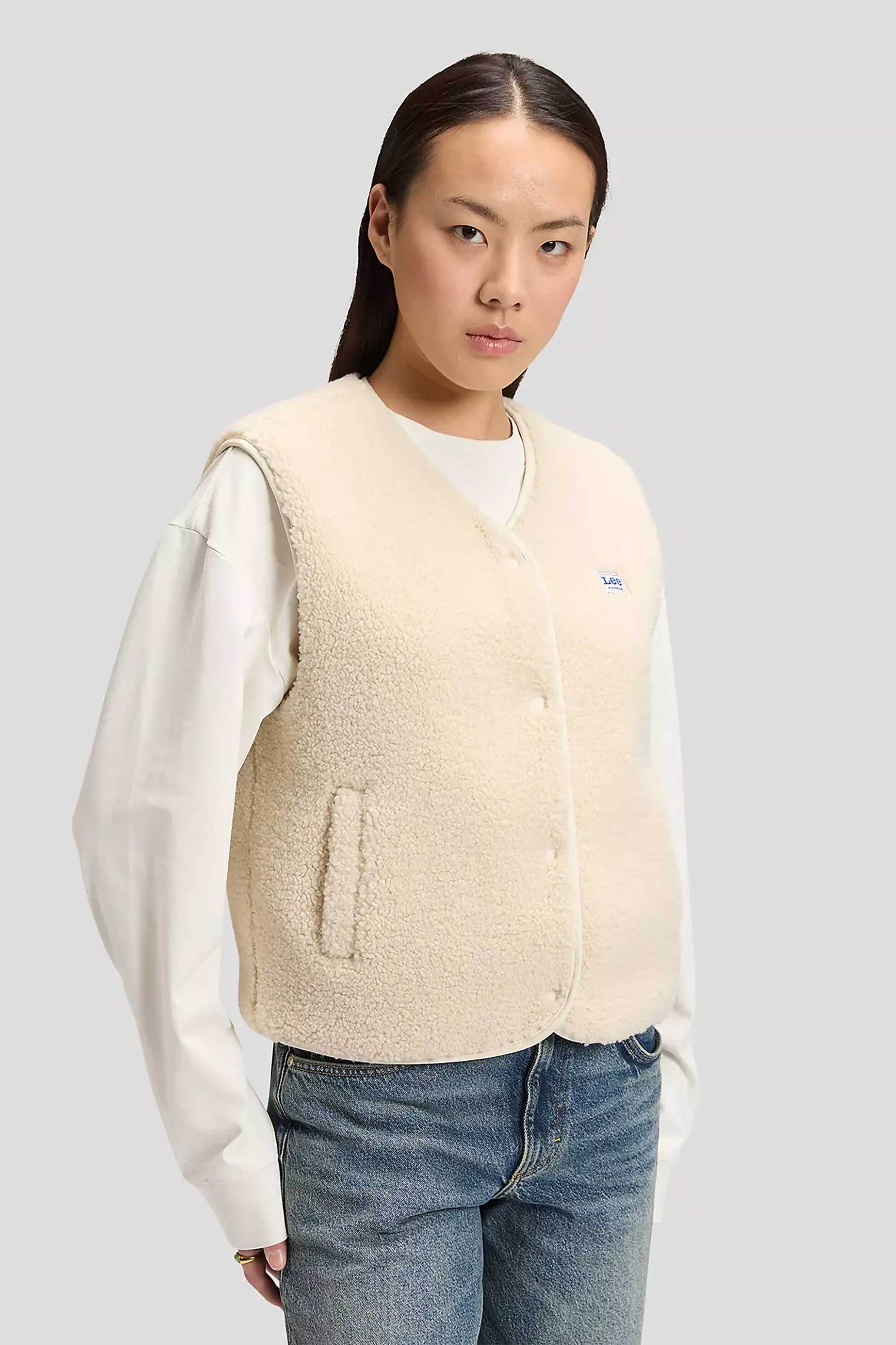 Lee® γυναικείο γιλέκο μπουκλέ με λογότυπο Relaxed Fit - 112386196 Εκρού