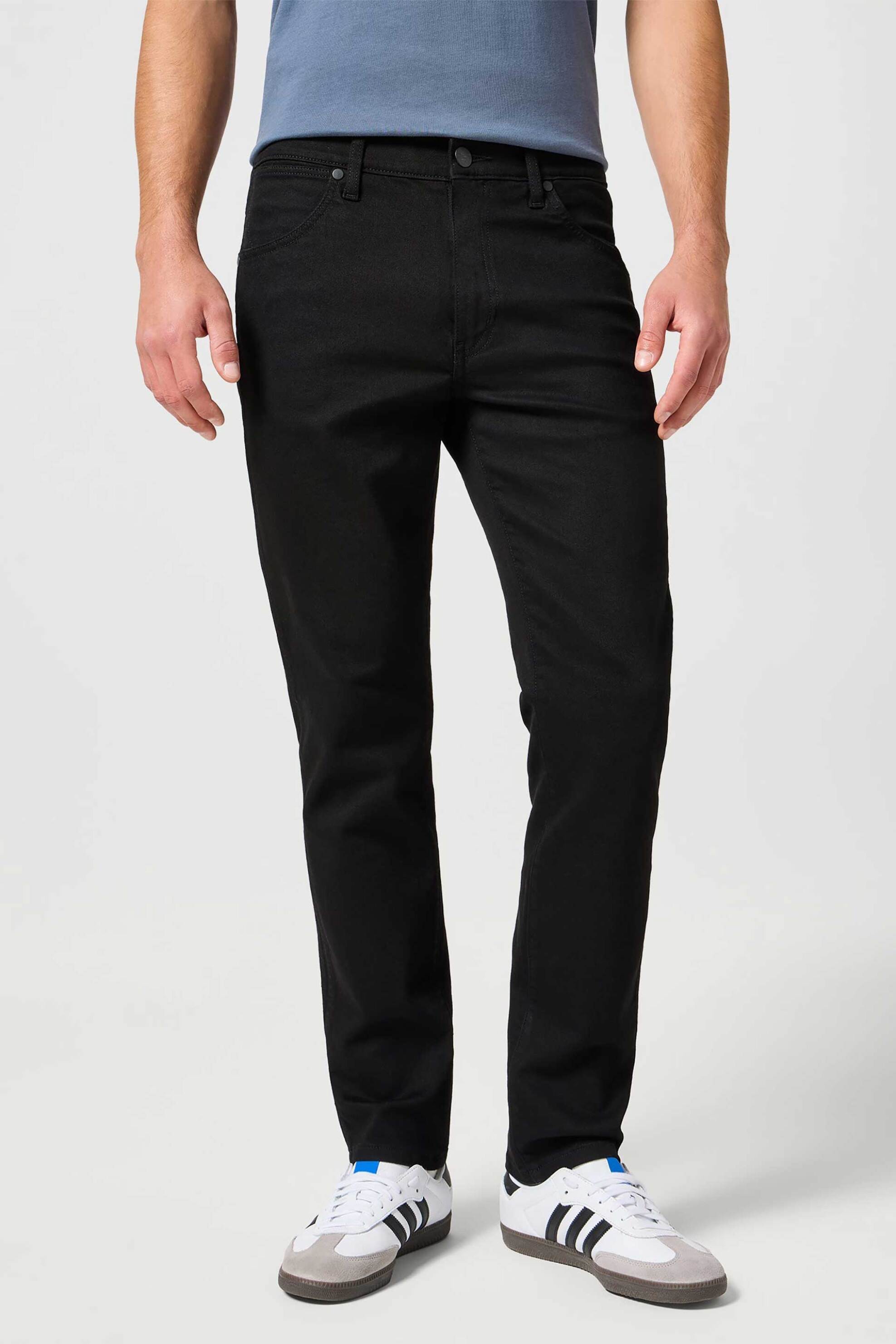 Wrangler® ανδρικό παντελόνι πεντάτσεπο με logo patch "Larston" Slim Fit - 112356815 Μαύρο φωτογραφία