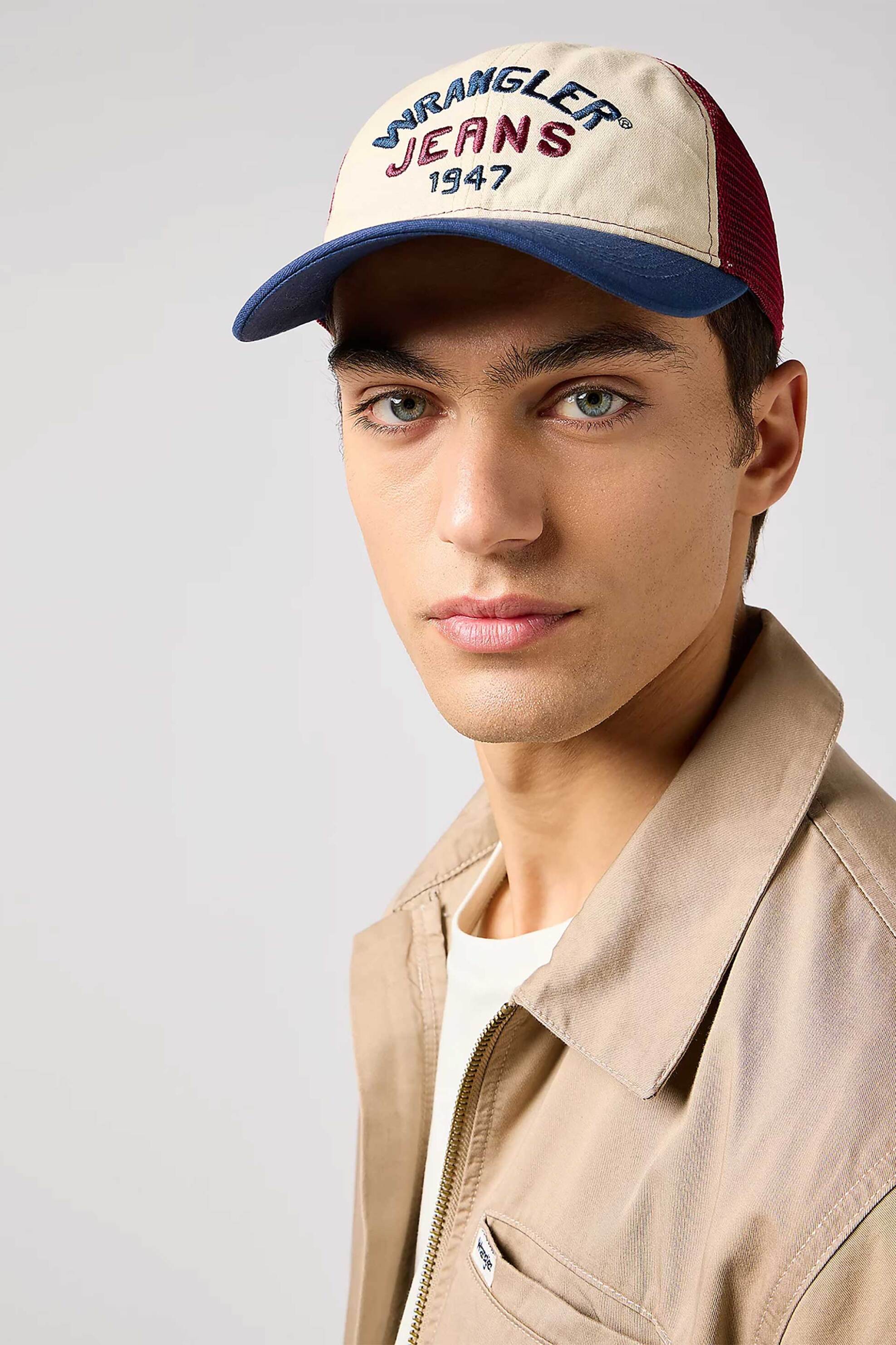 WRANGLER Wrangler® unisex καπέλο trucker με κεντημένο λογότυπο - 112364066 Μπλε
