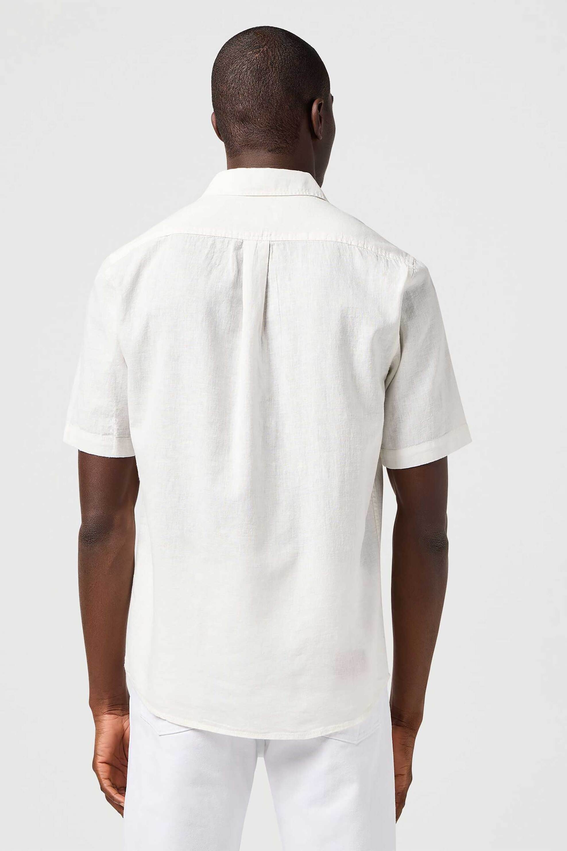 Wrangler® ανδρικό μονόχρωμο πουκάμισο με κοντό μανίκι "One Pocket" Regular Fit - 112362728 Λευκό φωτογραφία