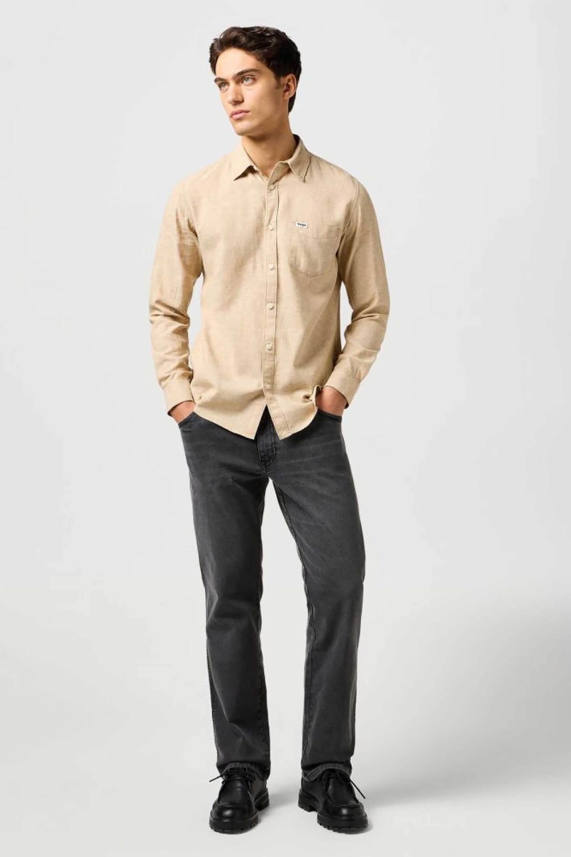 WRANGLER Wrangler® ανδρικό τζιν παντελόνι πεντάτσεπο "Texas Whispered Wash" Straight Fit - 112362477 Μαύρο