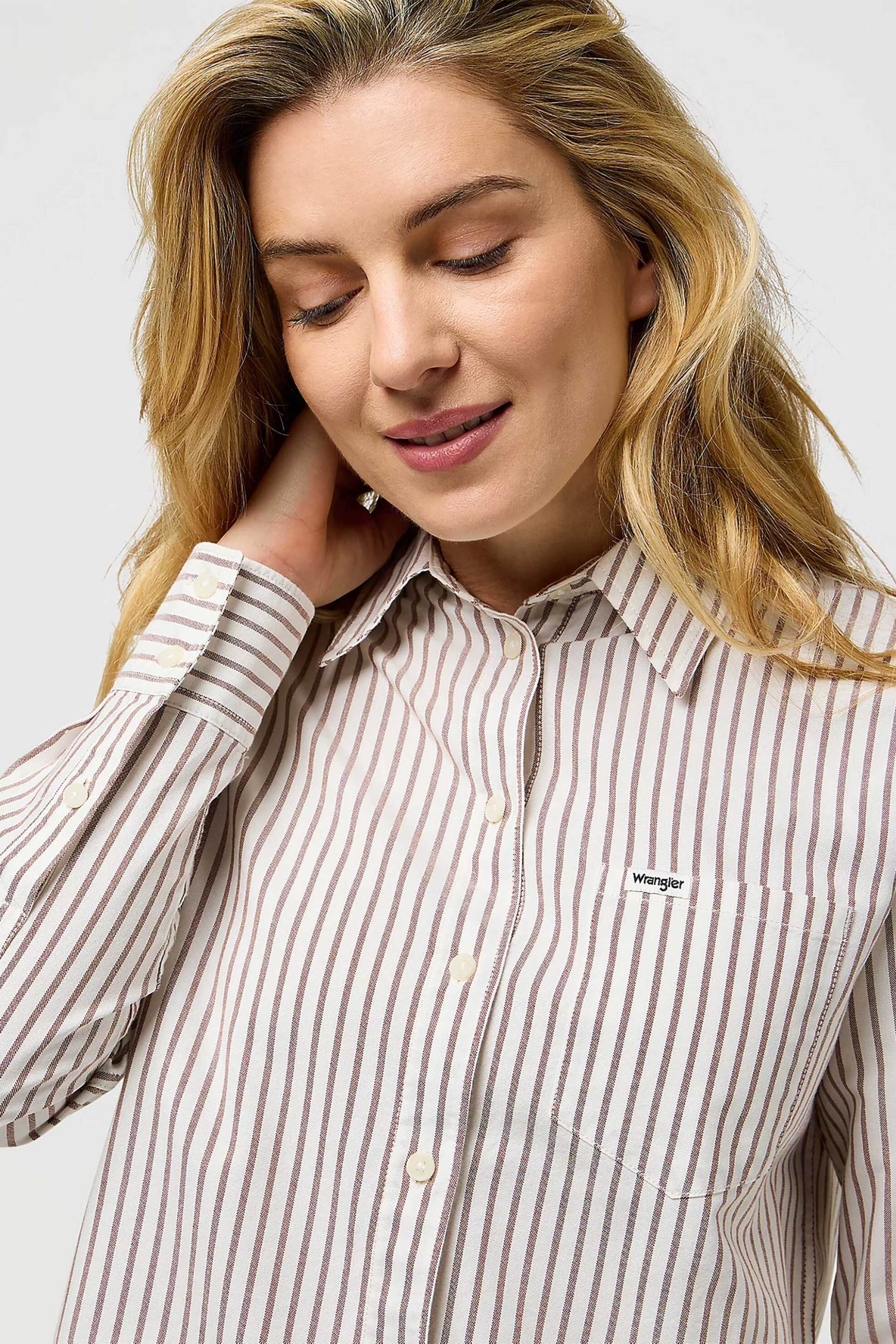 Wrangler® γυναικείο πουκάμισο με ριγέ σχέδιο και τσέπη με λογότυπο Regular Fit - 112370777 Καφέ Ανοιχτό φωτογραφία