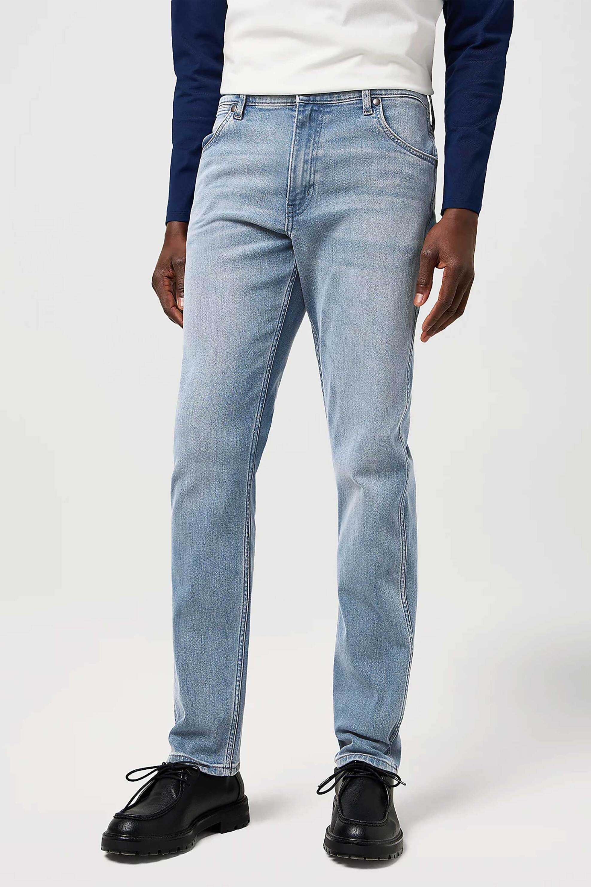 Wrangler® ανδρικό τζιν παντελόνι πεντάτσεπο Straight Fit "Greensboro" - 112370850 Denim Blue Ανοιχτό φωτογραφία