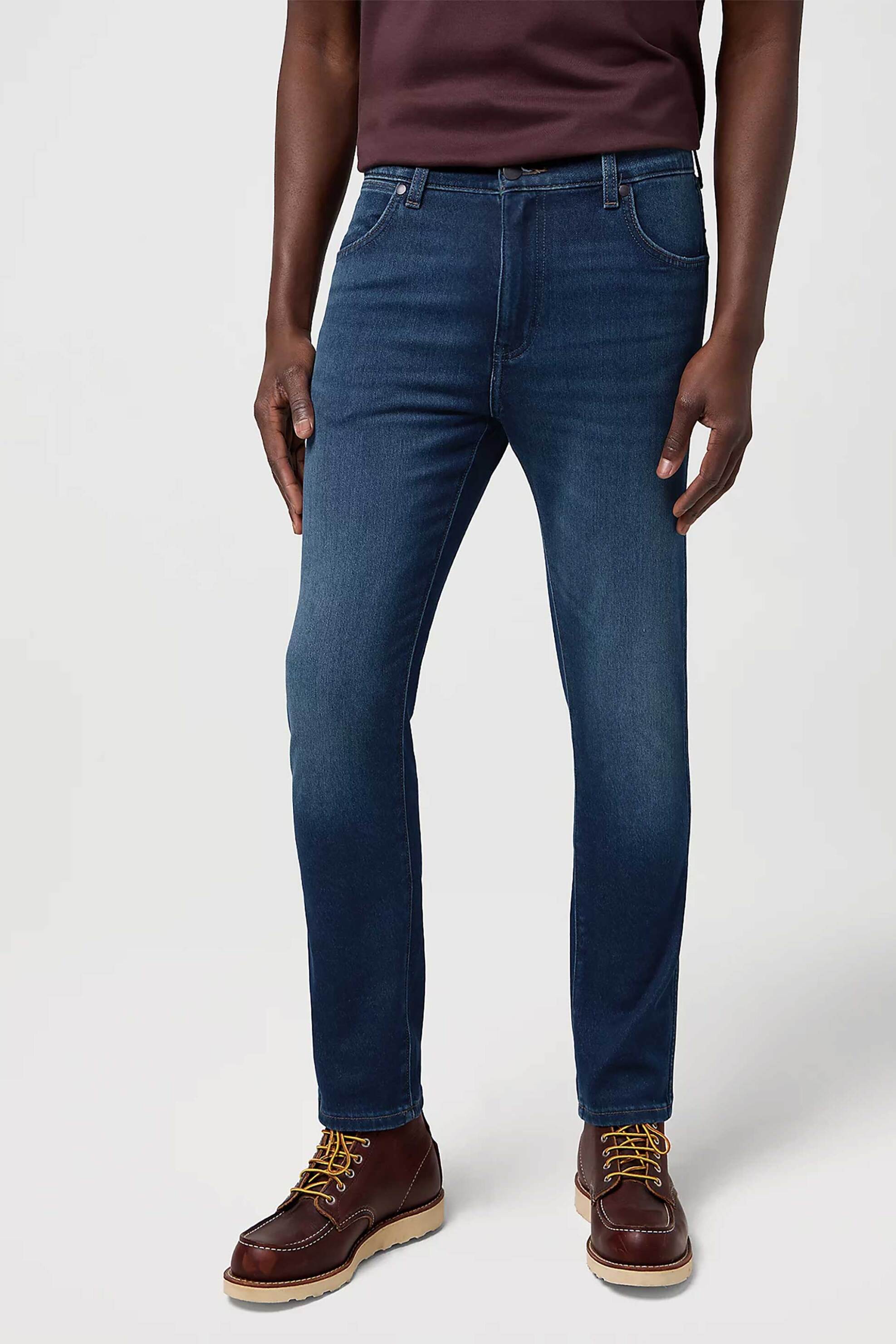 Wrangler® ανδρικό τζιν παντελόνι πεντάτσεπο Slim Tapered "Larston Low Stretch" - 112372934 Denim Blue Σκούρο φωτογραφία