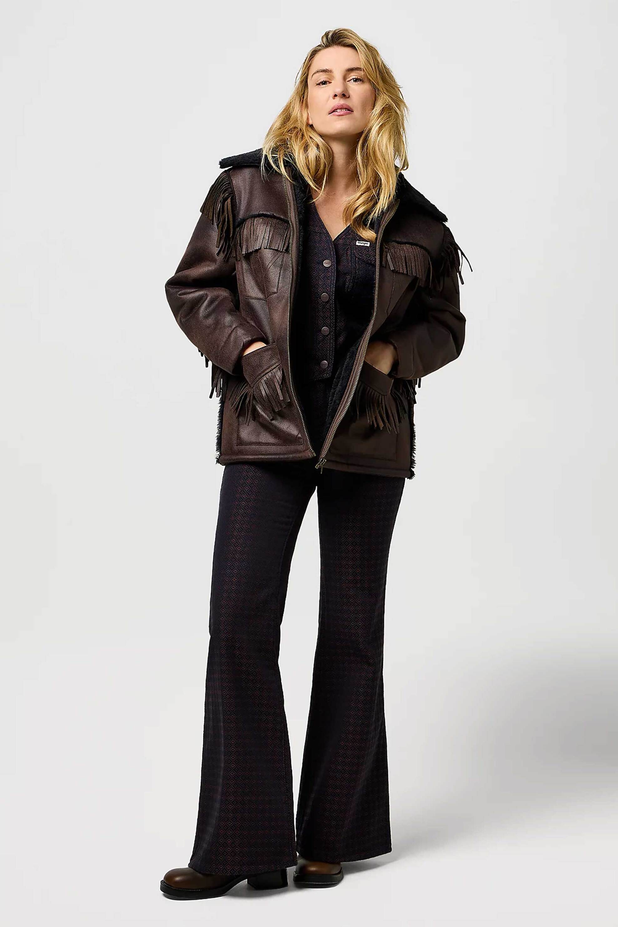 Wrangler® γυναικείο μπουφάν με κρόσσια και τσέπες Relaxed Fit "Fringe Wrange" - 112371696 Καφέ Σκούρο φωτογραφία