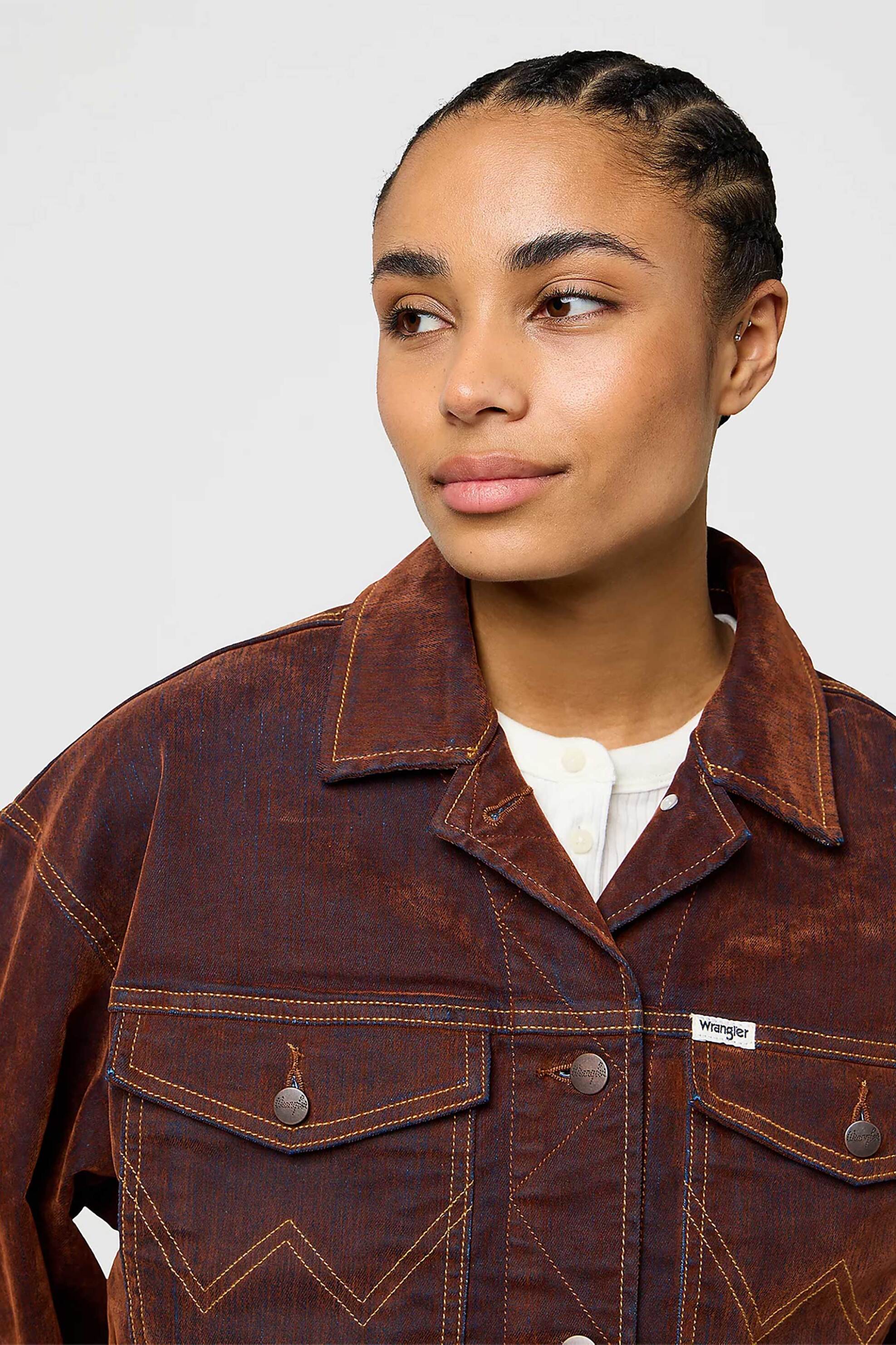 Wrangler® γυναικείο denim jacket με τσέπες Relaxed Fit "Cowboy" - 112371599 Καφέ φωτογραφία