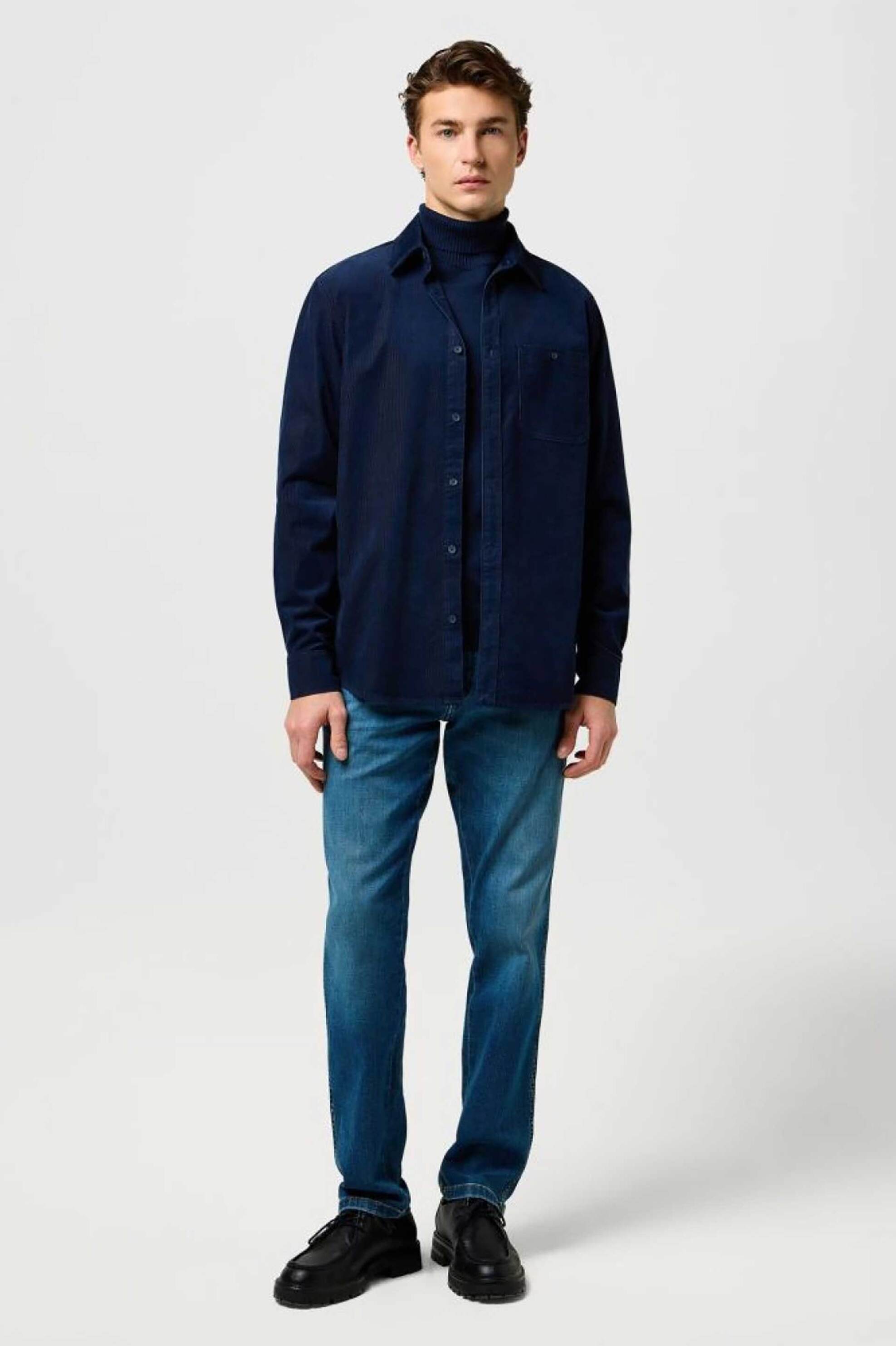 Wrangler® ανδρικό κοτλέ πουκάμισο μονόχρωμο με τσέπη Regular Fit - 112371527 Μπλε Σκούρο φωτογραφία