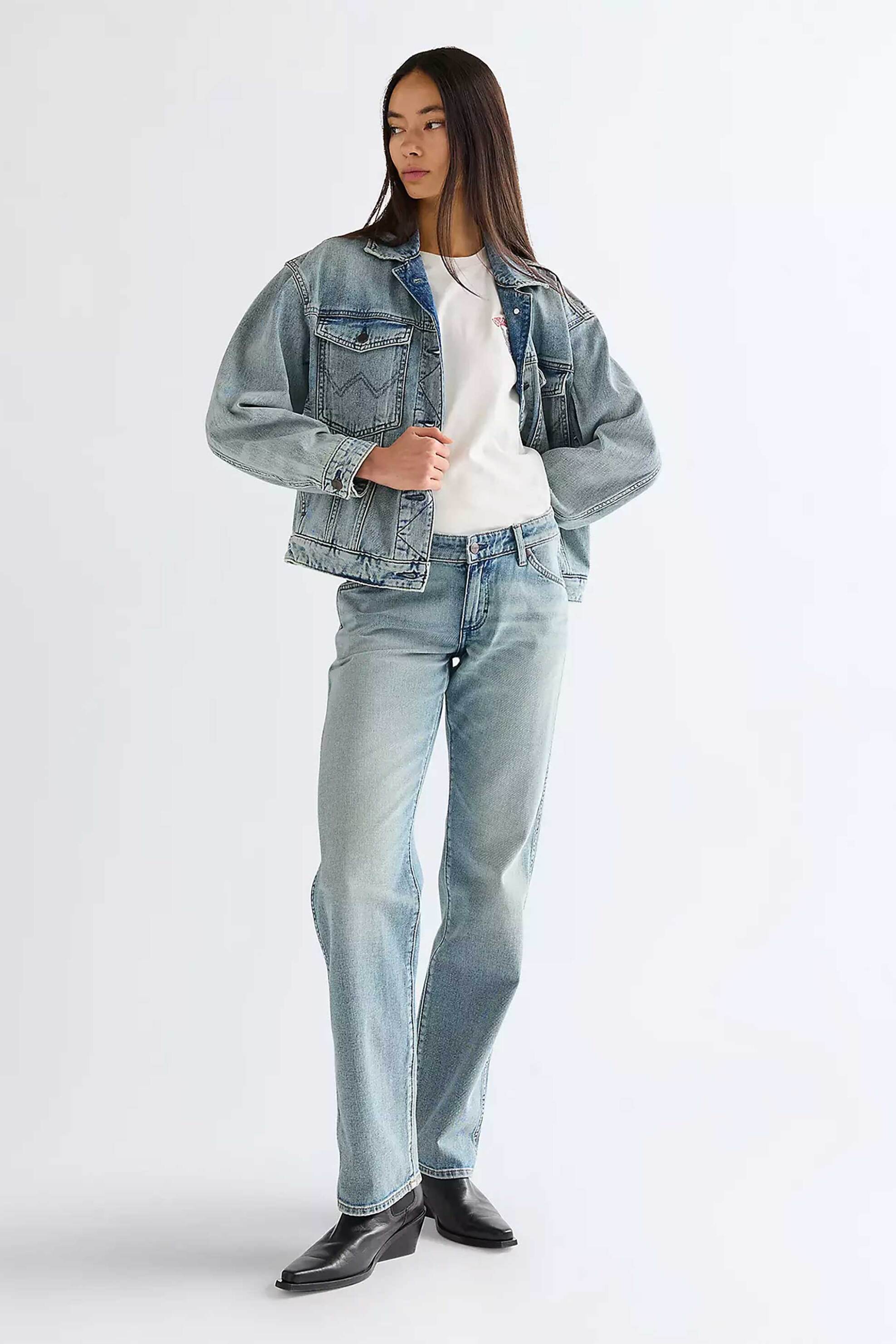 Wrangler® γυναικείο denim jacket Relaxed Fit "Cowgirl" - 112378131 Denim Blue Ανοιχτό φωτογραφία