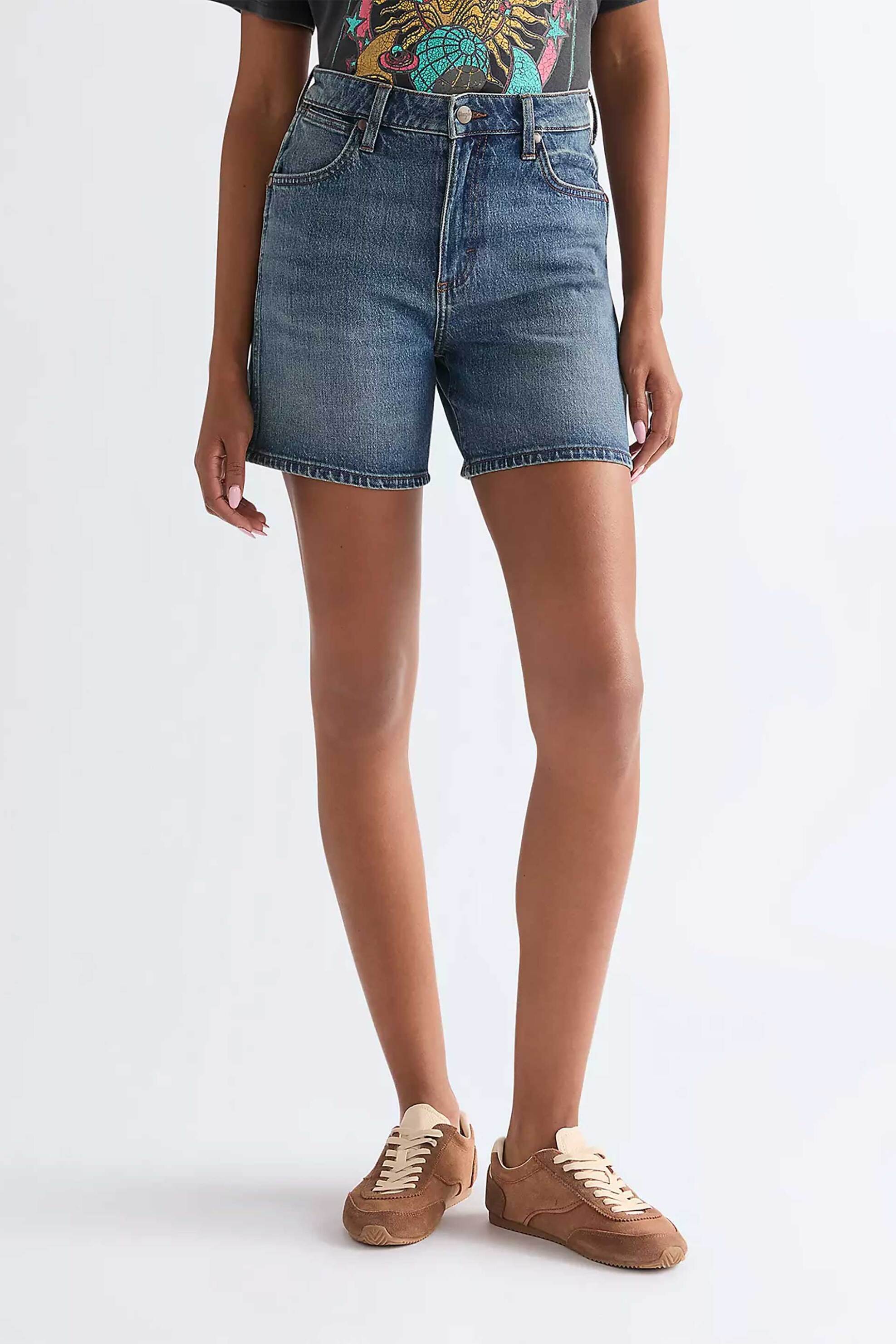 Wrangler® γυναικείο ψηλόμεσο denim σορτς πεντάτσεπο Relaxed Fit 