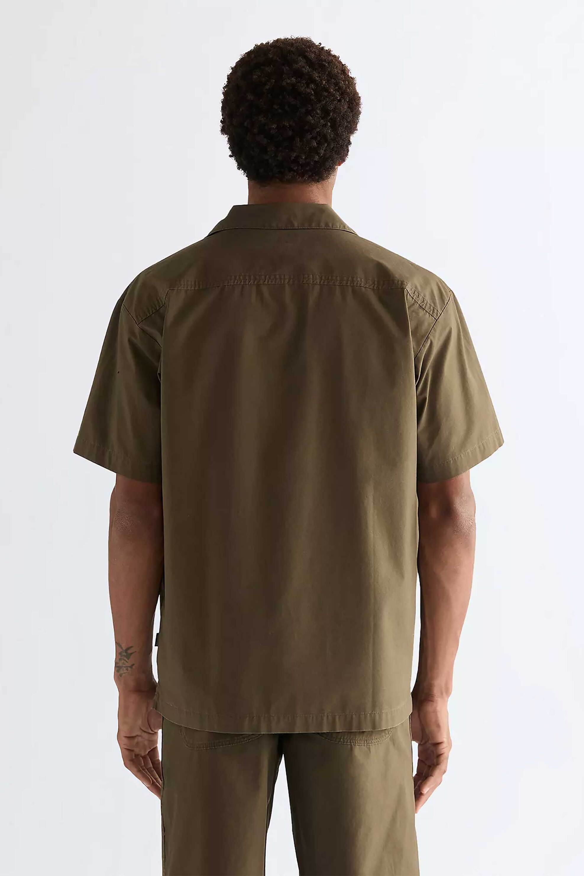 Wrangler Ανδρικό Κοντομάνικο Πουκάμισο με Κεντημένο Lettering Relaxed Fit - 112379021 Χακί