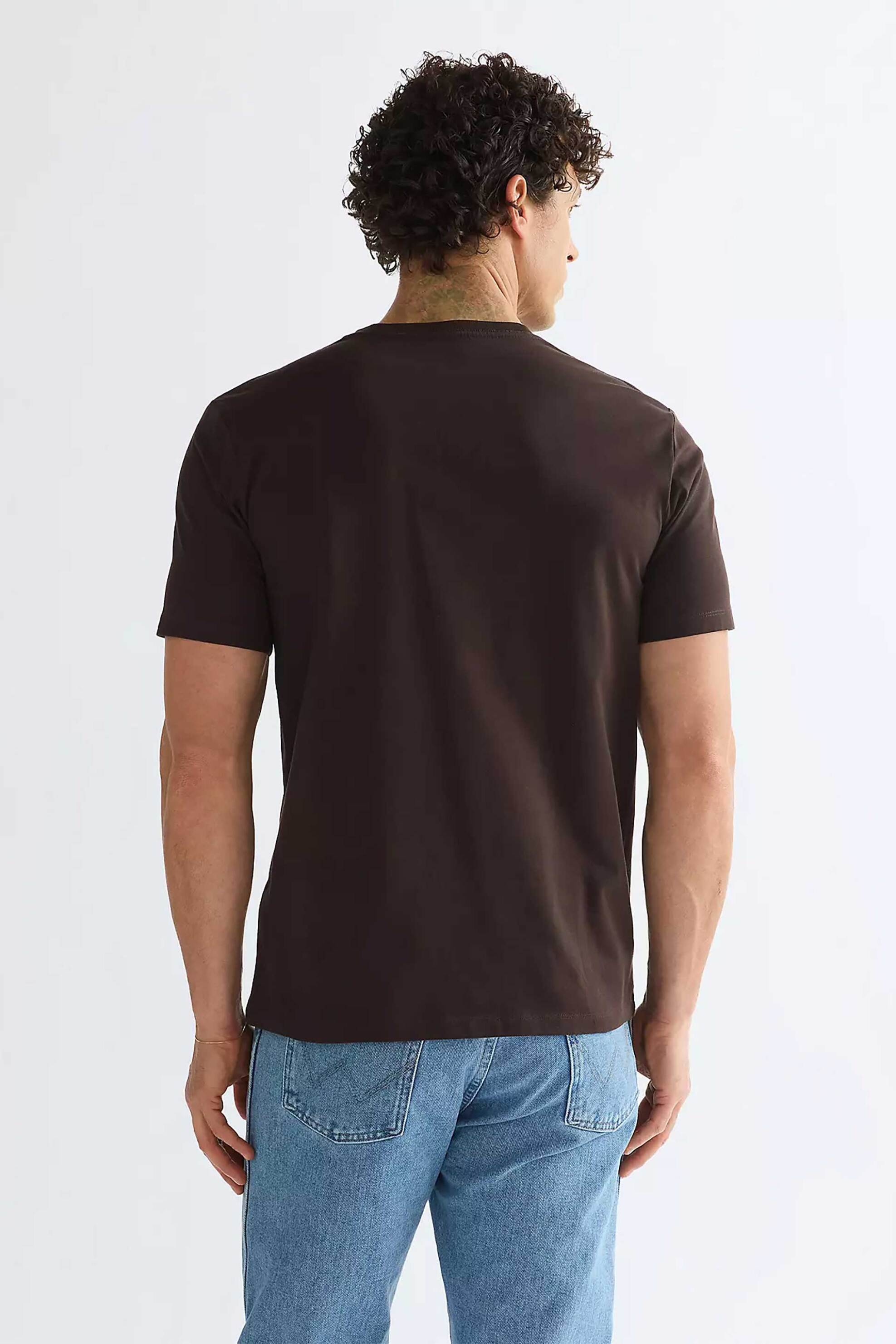 Wrangler Ανδρικό T-Shirt με Λογότυπο Regular Fit Sign Off - 112387015 Καφέ
