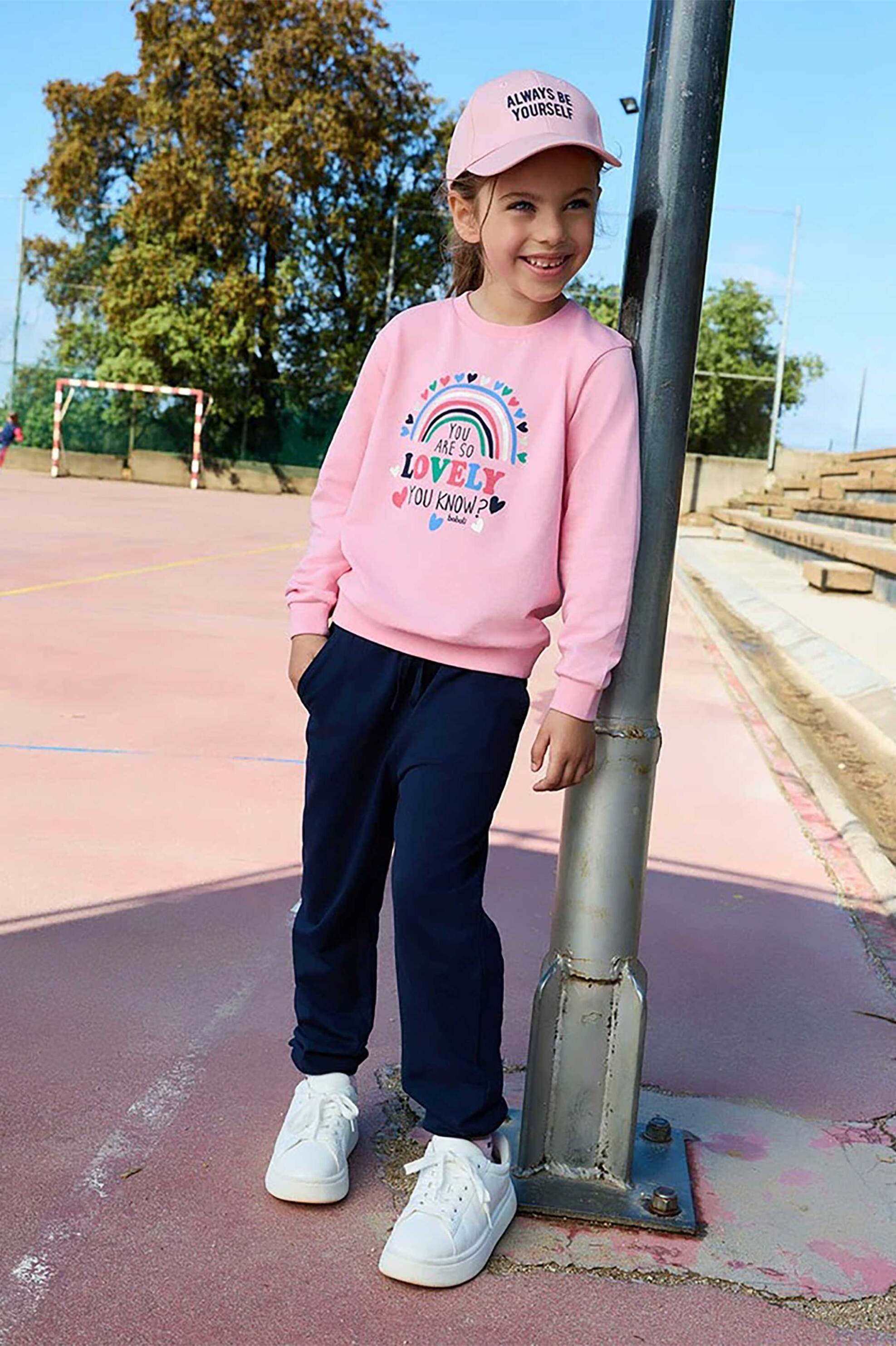 BOBOLI Boboli παιδικό σετ μπλούζα φούτερ με rainbow print και φόρμα (2 τεμάχια) - 202138 Ροζ