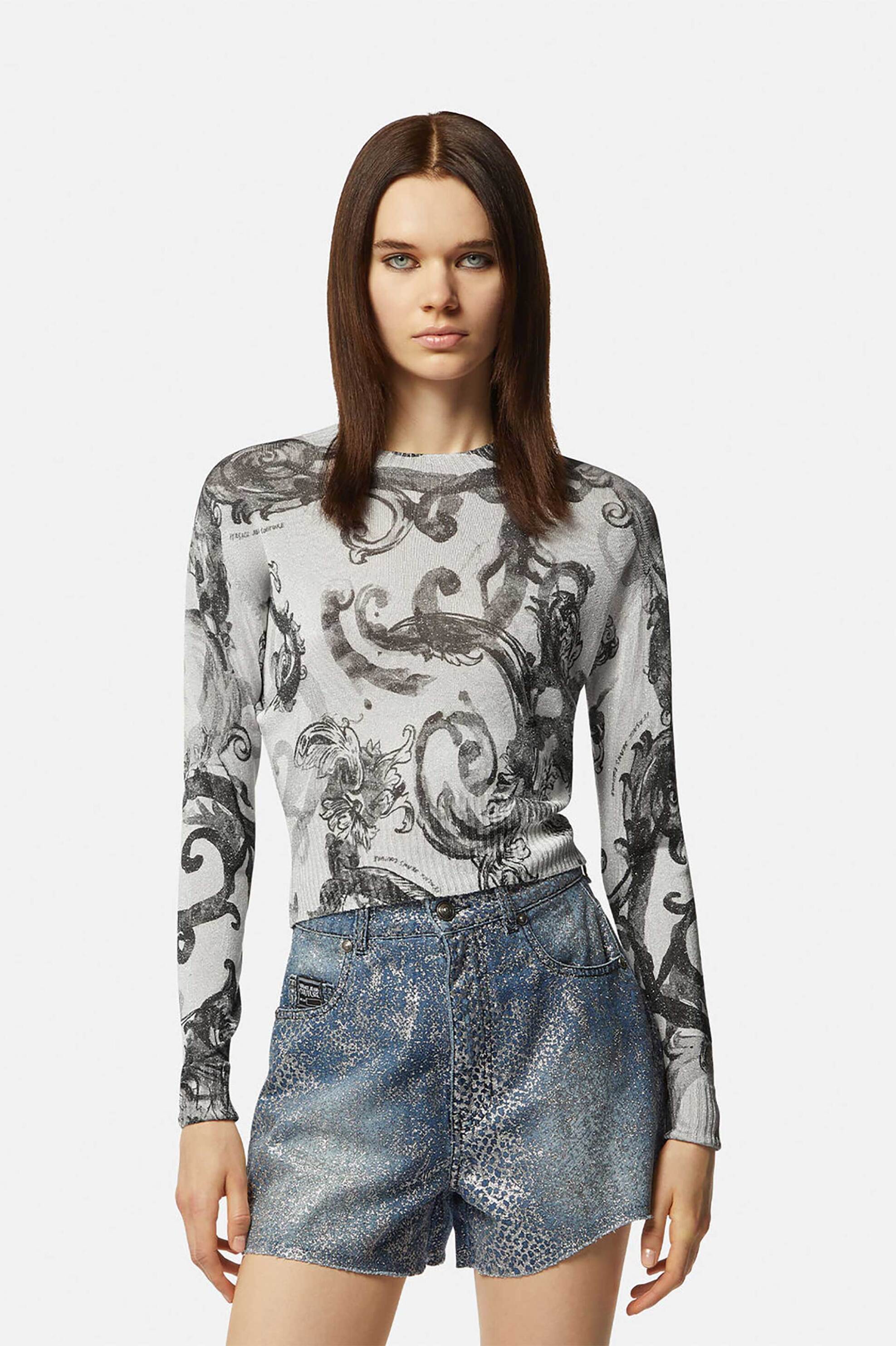 VERSACE JEANS COUTURE Versace Jeans Couture γυναικείο πουλόβερ με all-over watercolor couture motif και ribbed τελειώματα - 76HAFM23CMN45 Λευκό - 2