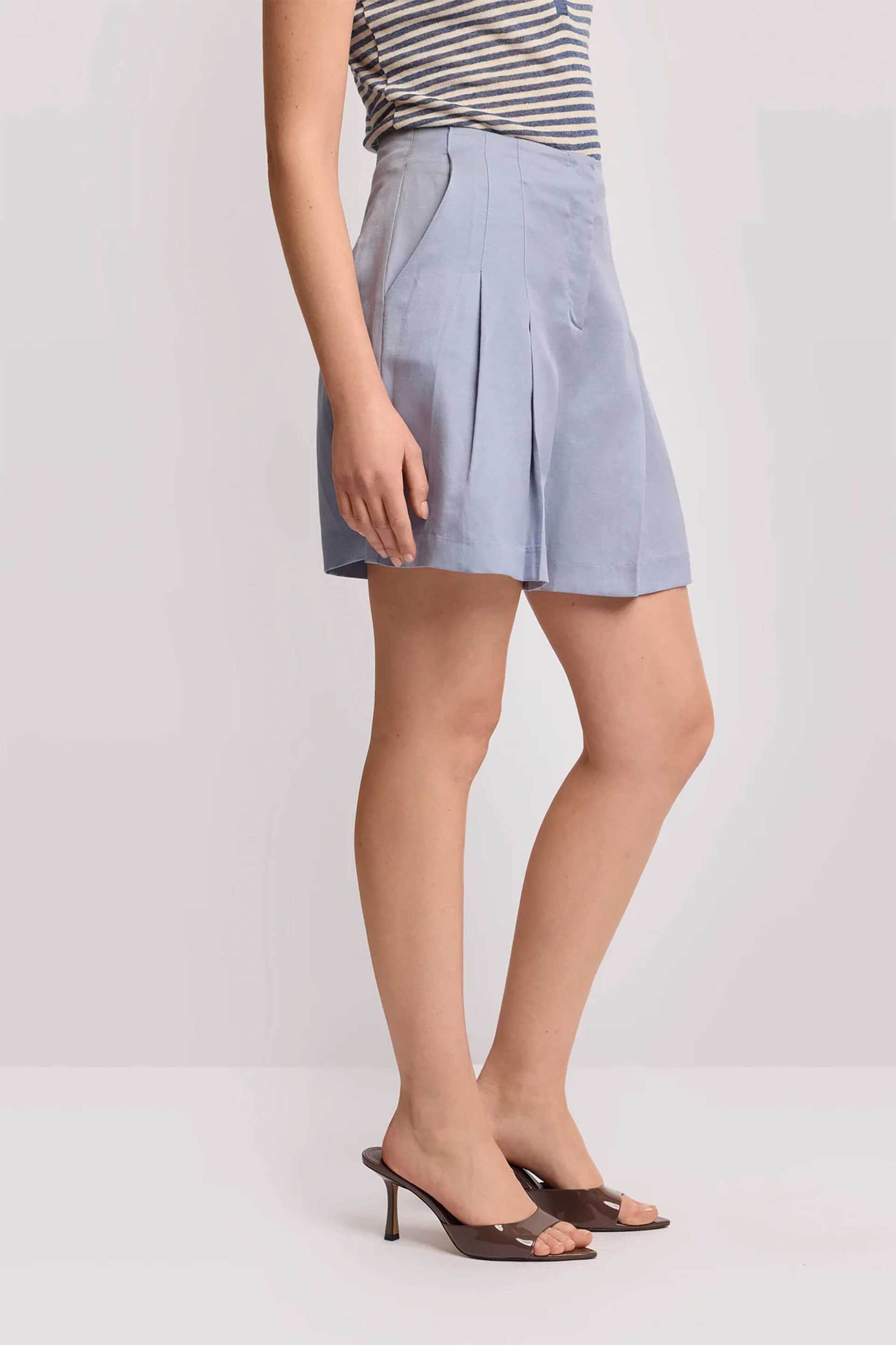 Kocca γυναικείο σορτς με πιέτες "Domingo" - P26PSH8528ABUN3567 Μπλε Ανοιχτό φωτογραφία