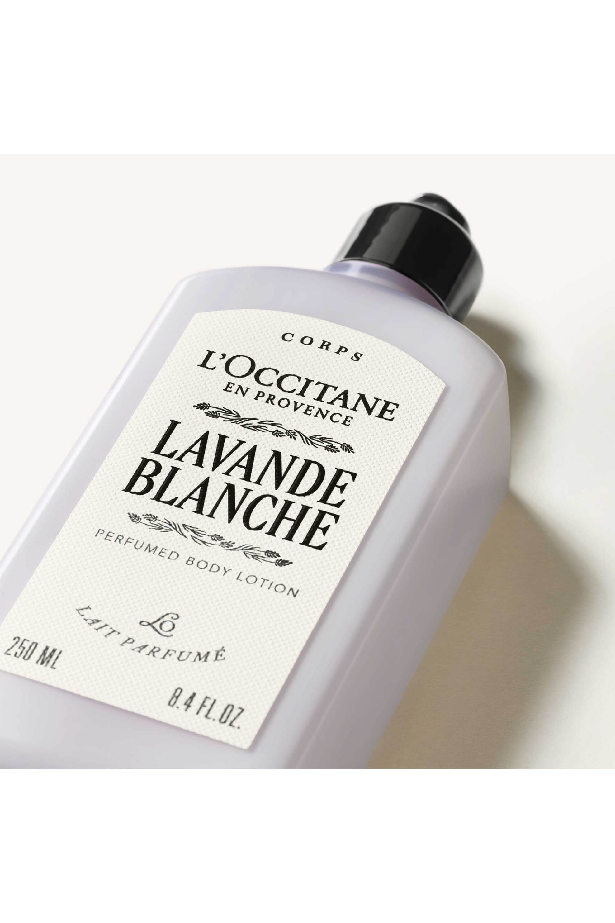 L'Occitane Lavande Blanche Perfumed Body Lotion 250 ml - 5111314 φωτογραφία