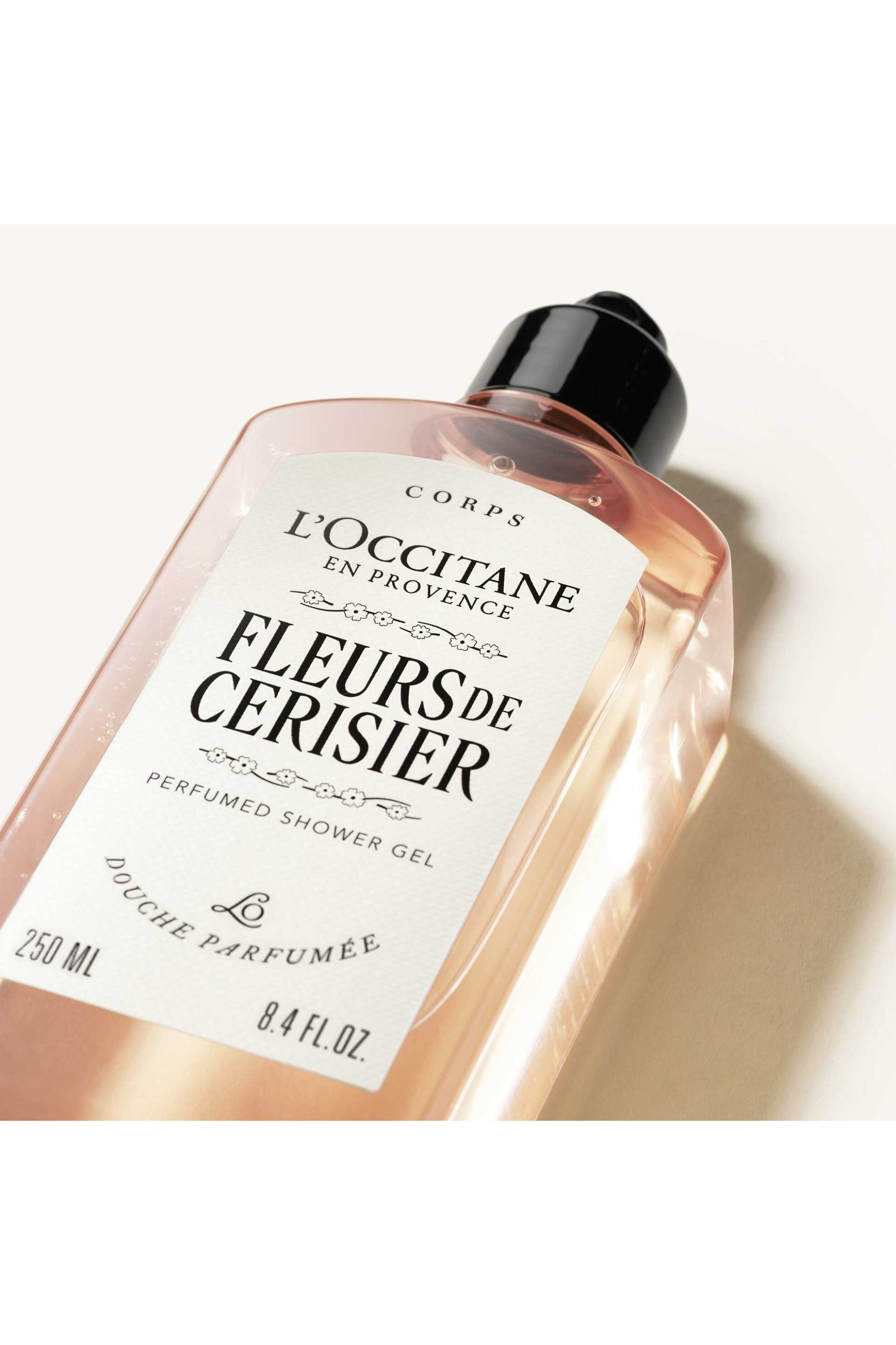 L'Occitane Fleurs de Cerisier Perfumed Shower Gel 250 ml - 5111332 φωτογραφία