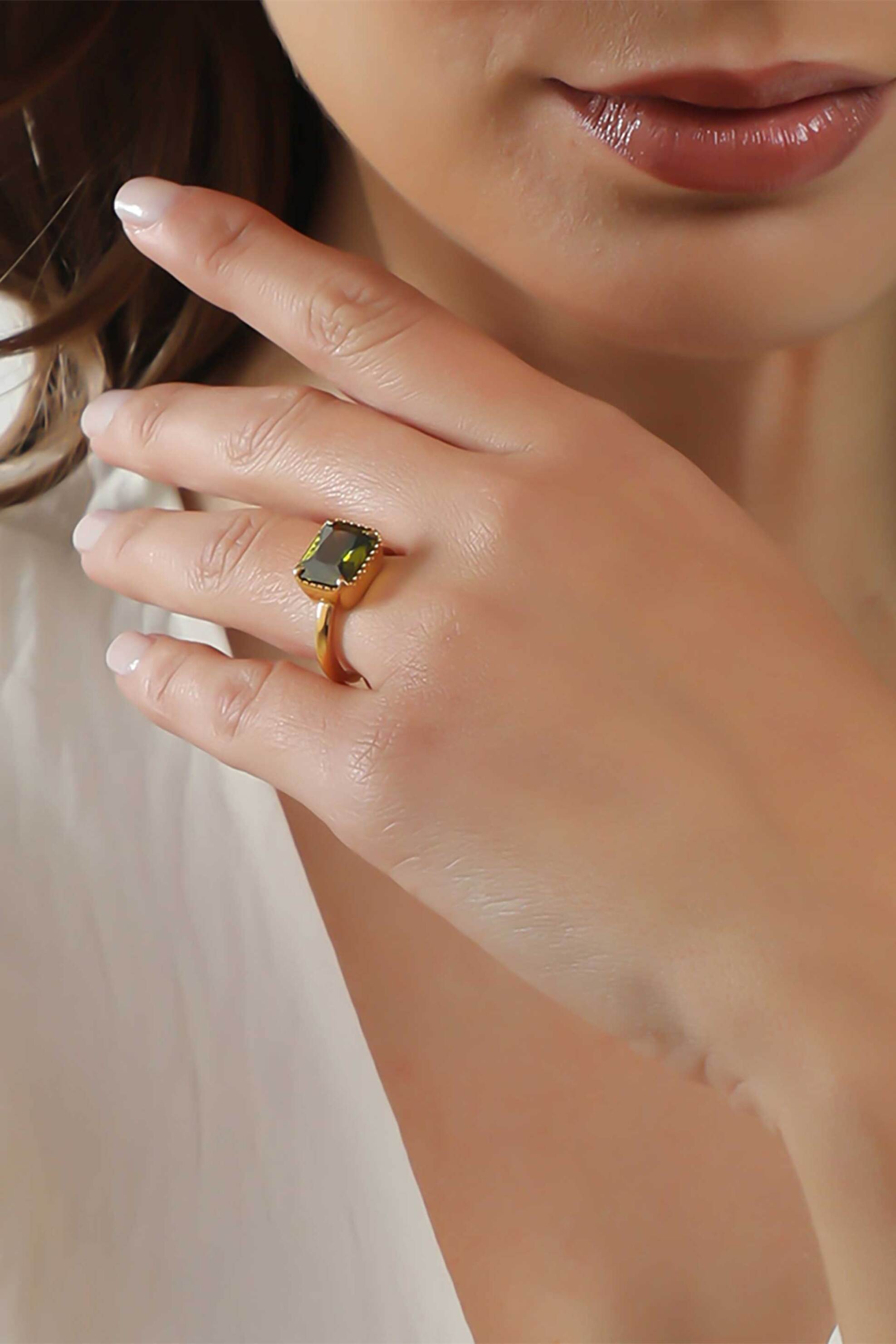 Folli Follie γυναικείο δαχτυλίδι επιχρυσωμένο με λαδί πέτρα "Good Vibes" - 3R23T006YE Χρυσό φωτογραφία