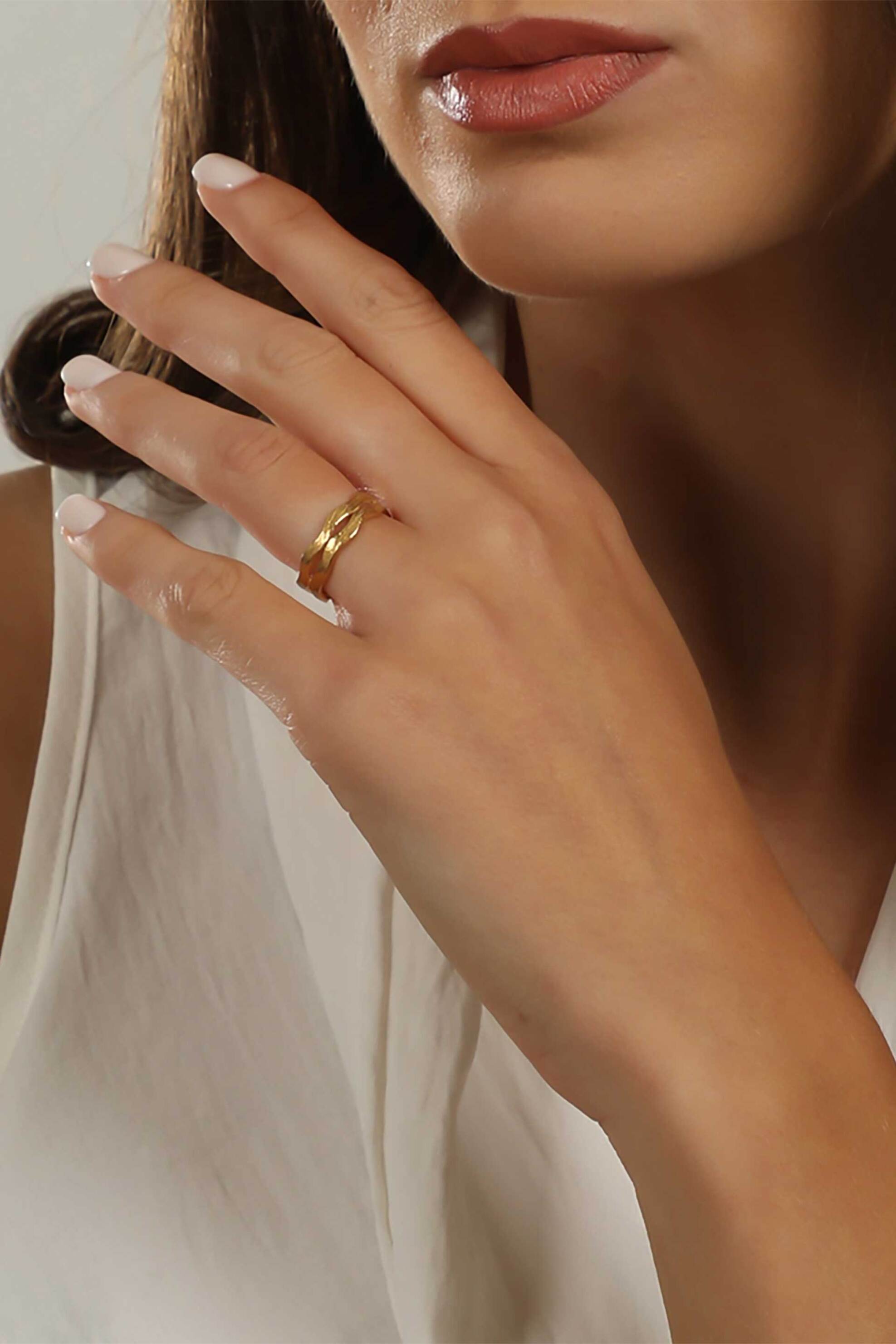 Folli Follie γυναικείο επίχρυσο κυματιστό δαχτυλίδι διπλή βέρα "Wavy Flair" - 1R24S047Y Χρυσό φωτογραφία