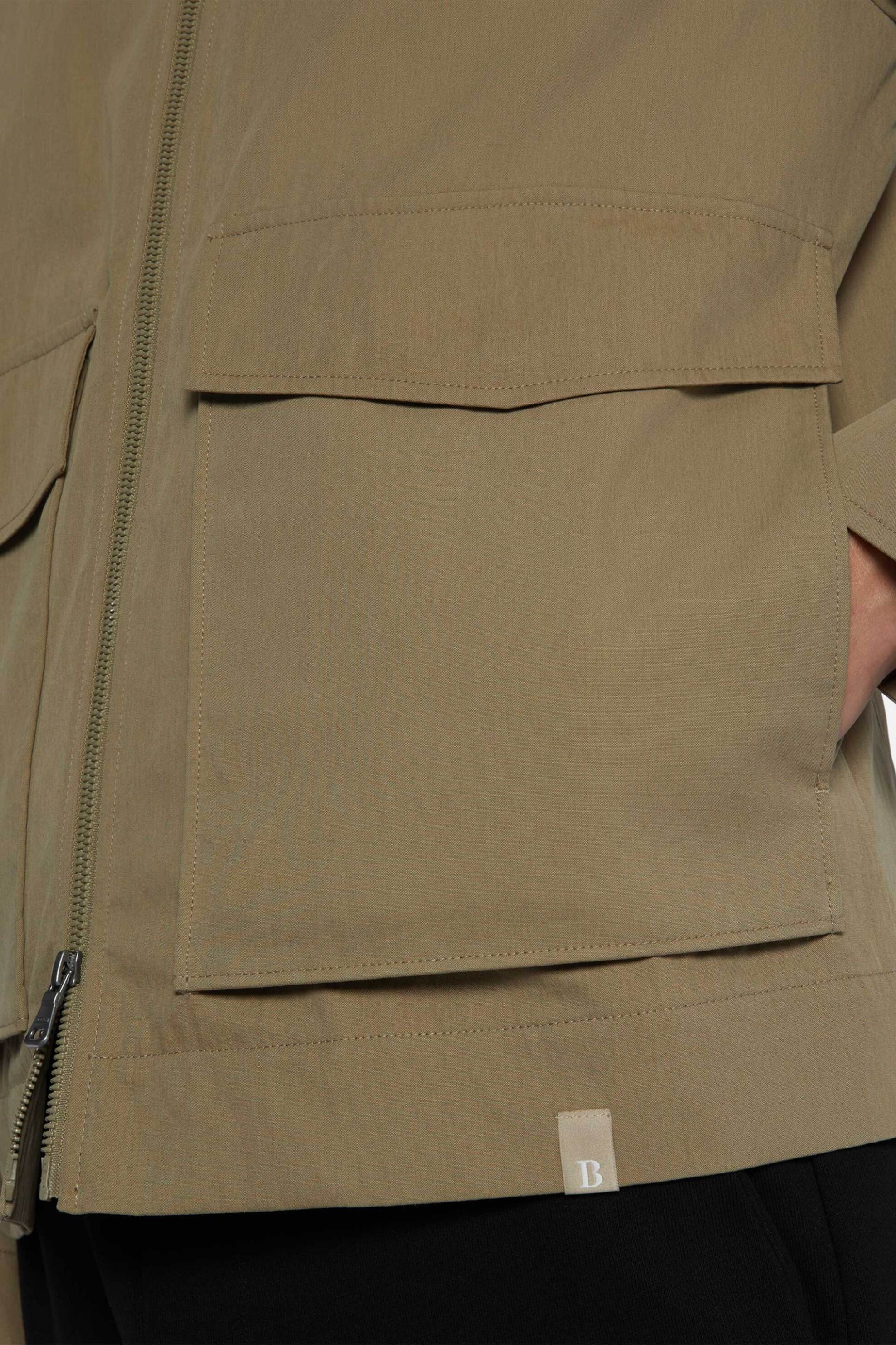 Boggi Milano ανδρικό bomber jacket μονόχρωμο με μεγάλες τσέπες Regular Fit - BO24P008401 Μπεζ φωτογραφία