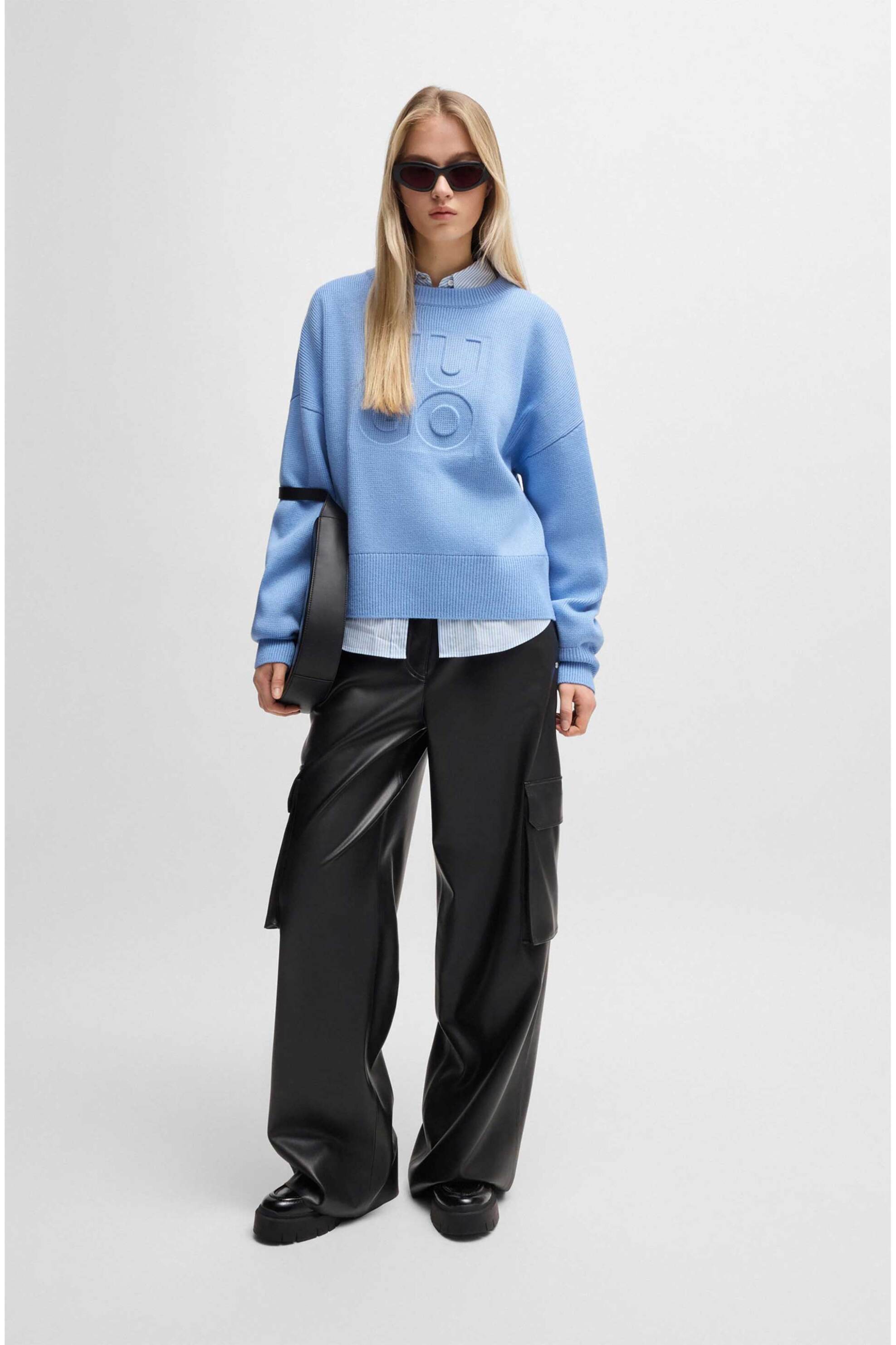 HUGO Hugo Boss γυναικείο πουλόβερ με ανάγλυφο λογότυπο Relaxed Fit "Sisminye" - 50532140 Μπλε Ανοιχτό - 3