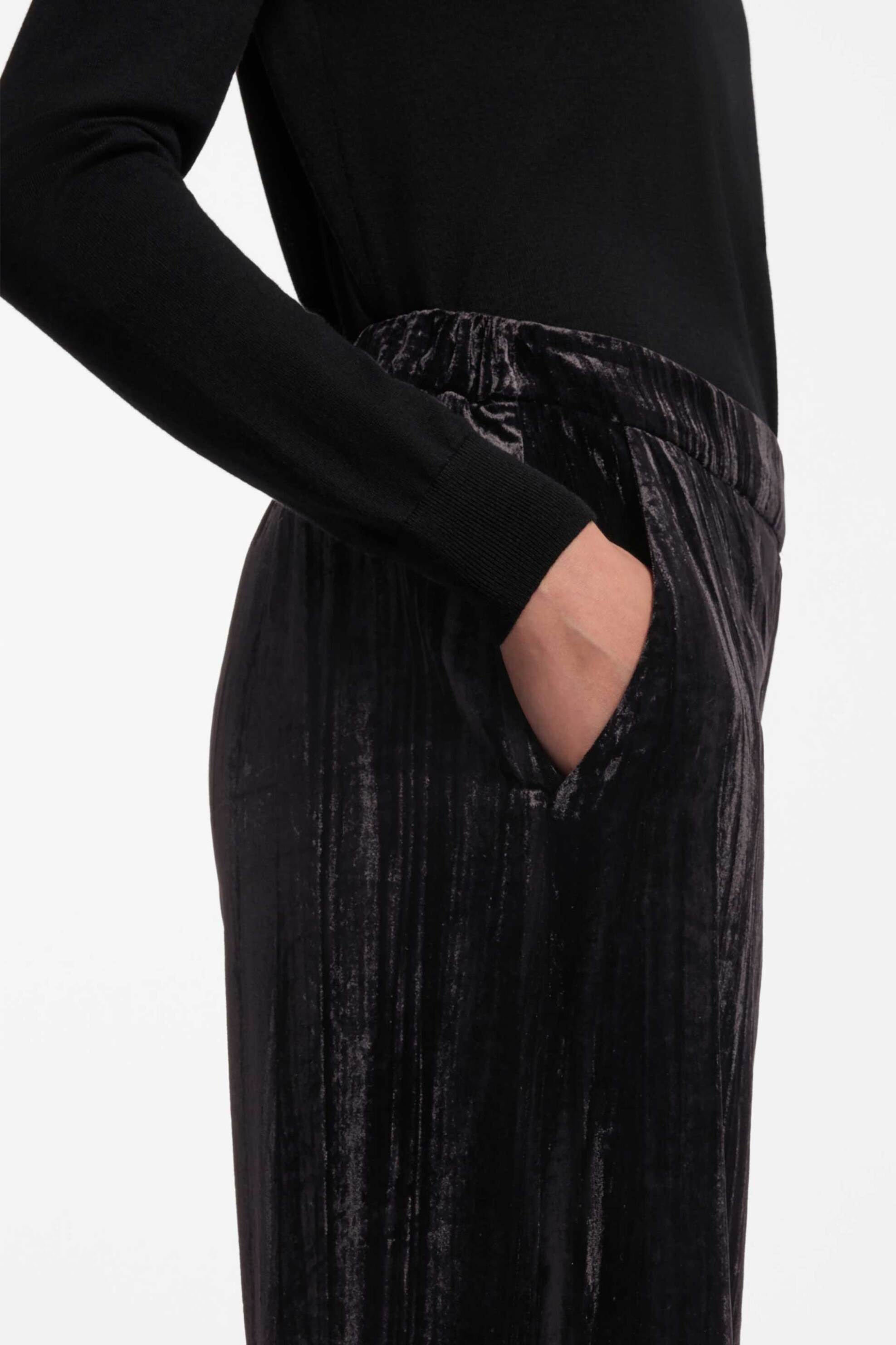 HUGO Hugo γυναικείo παντελόνι velvet Straight Leg "Haseli-1" - 50569665 Μαύρο - 4