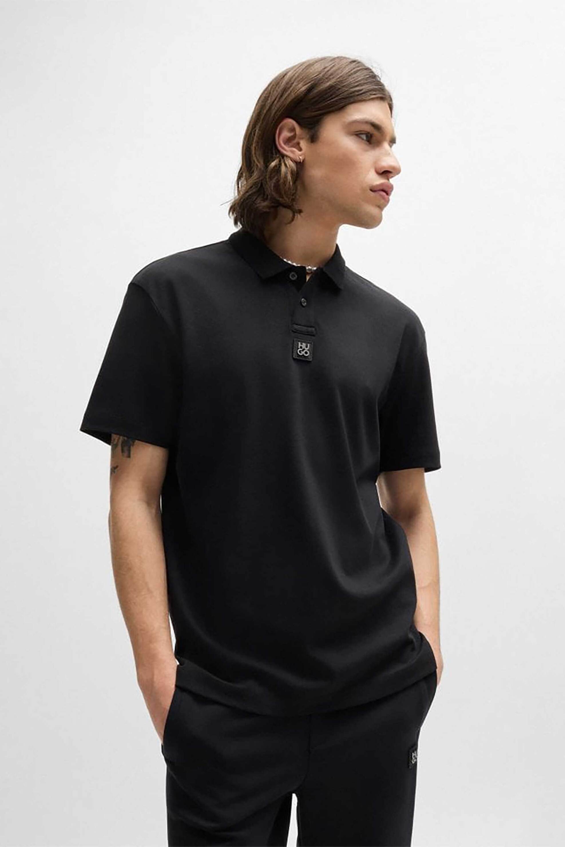 HUGO Hugo Boss ανδρική μπλούζα πόλο μονόχρωμη με logo patch Regular Fit "Deabono" - 50517638 Μαύρο