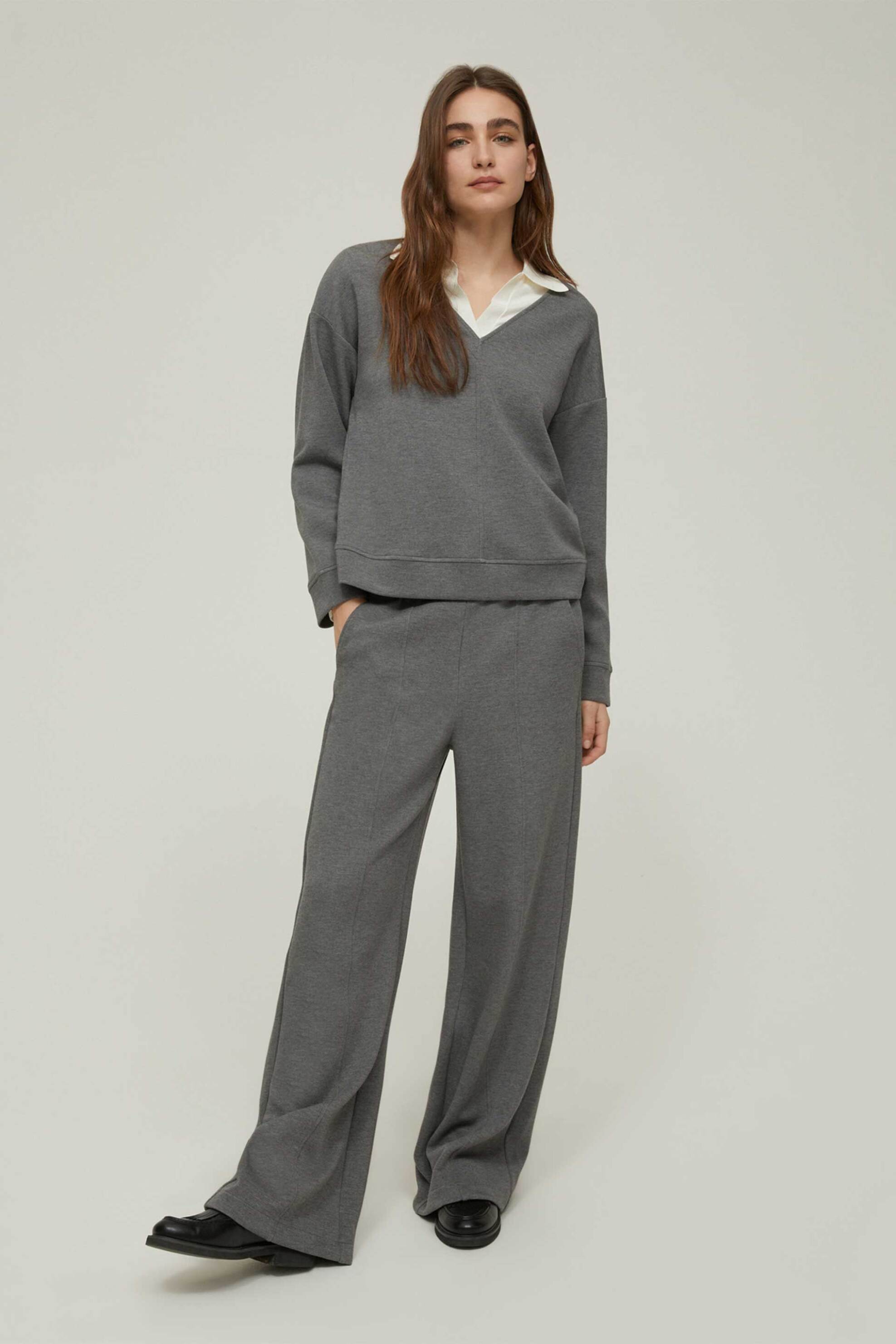 Pennyblack γυναικεία μπλούζα με V λαιμόκοψη "Fantasy" - 2521976026200 Μπεζ φωτογραφία