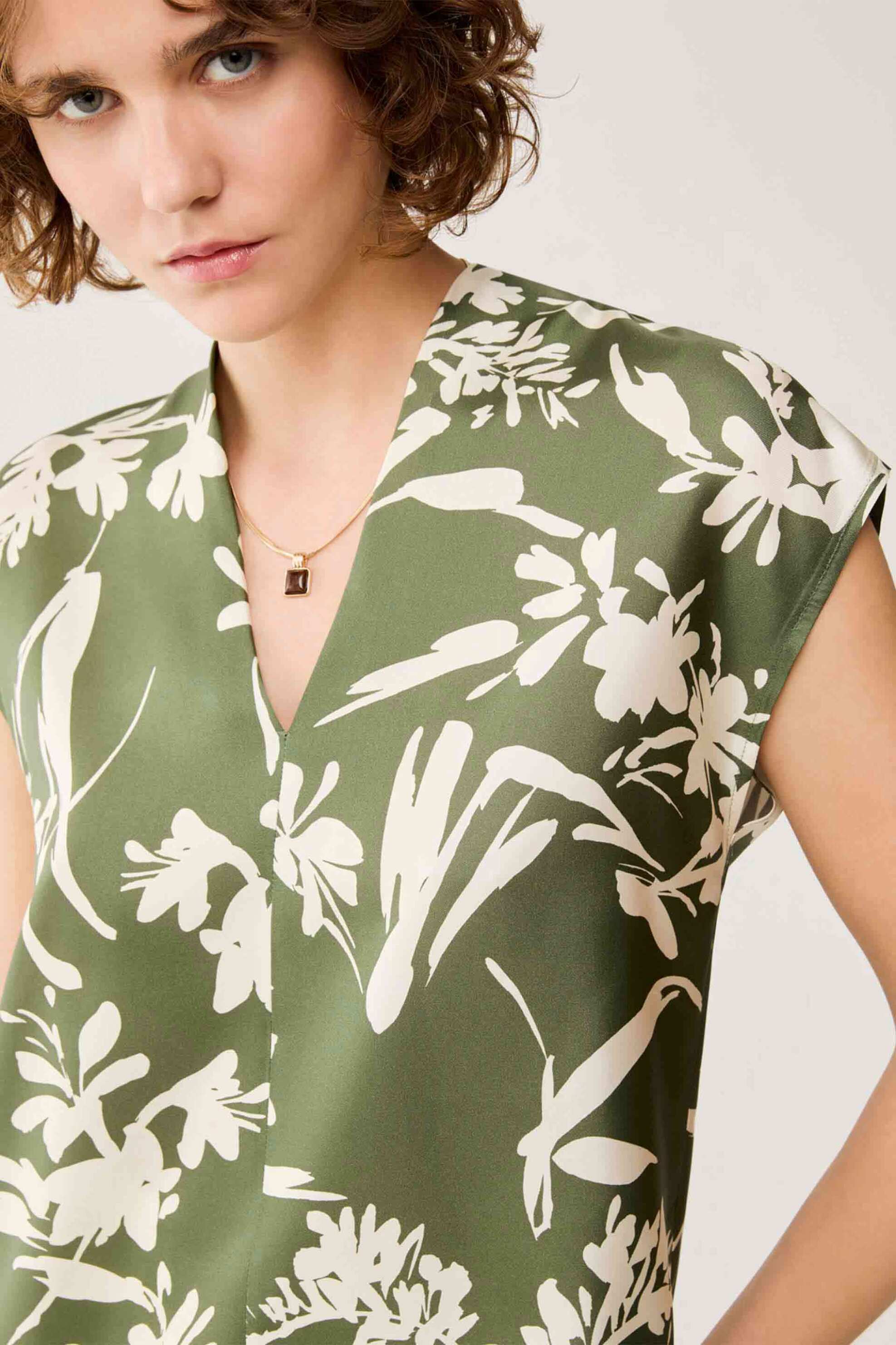 Pennyblack γυναικεία μπλούζα μεταξωτή με floral print 