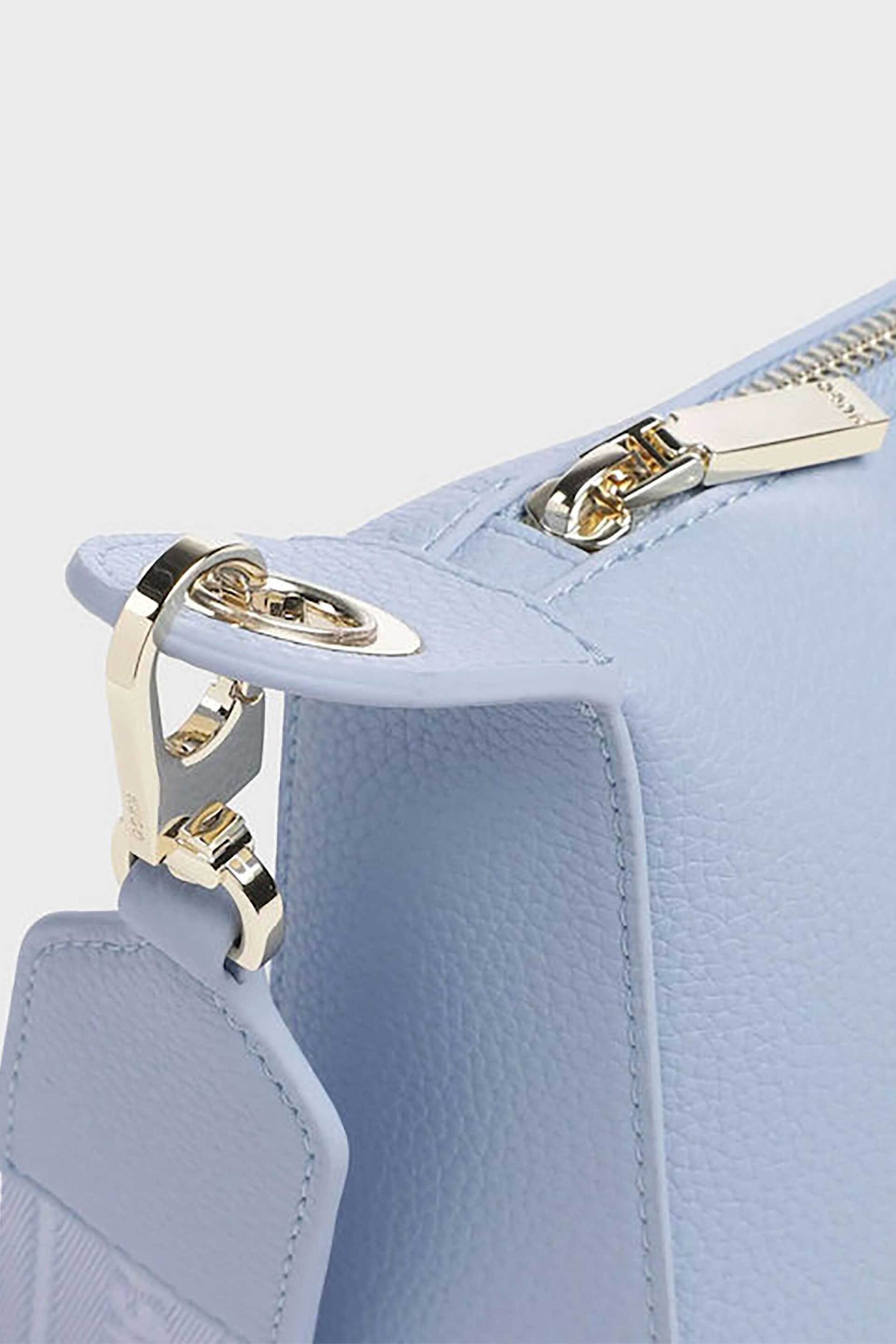 Hugo Boss γυναικεία τσάντα ώμου με μεταλλικό λογότυπο 