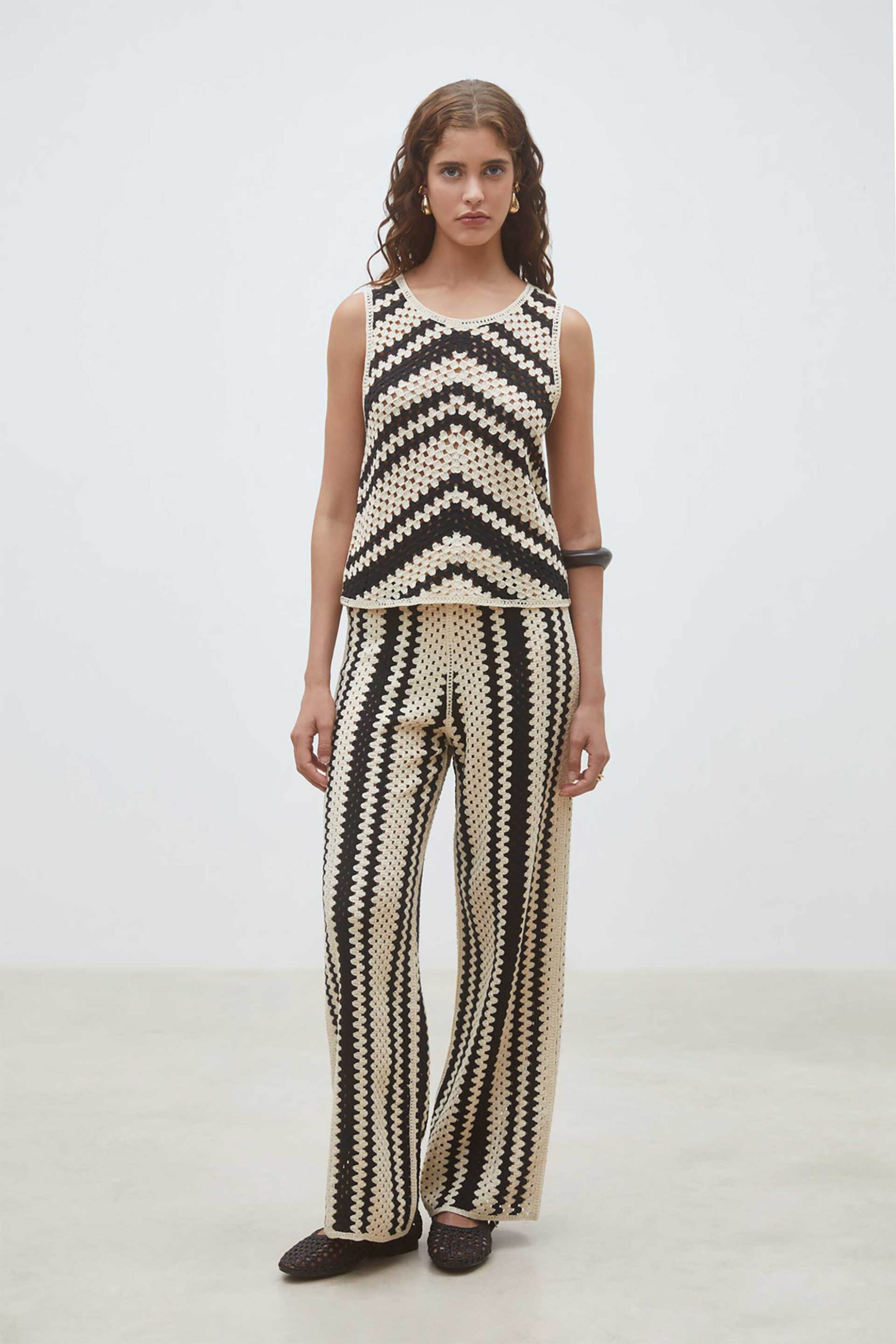 Suncoo Paris πλεκτό τοπ αμάνικο "Pissaro" - M01075E26 Λευκό φωτογραφία