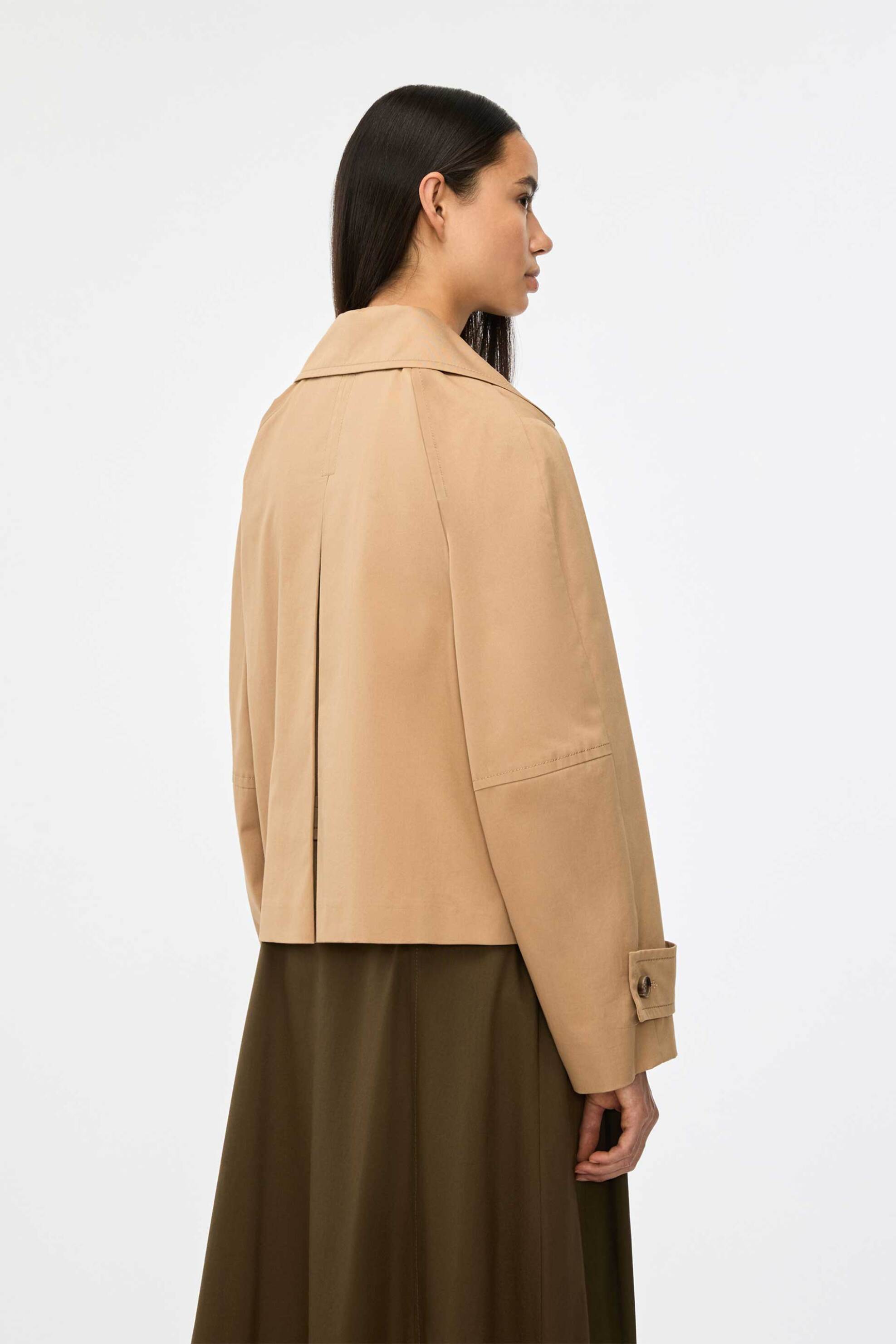 iBlues γυναικείο κοντό καπαρτινάκι "Iblmaroso" - 2617081061 Καμηλό φωτογραφία