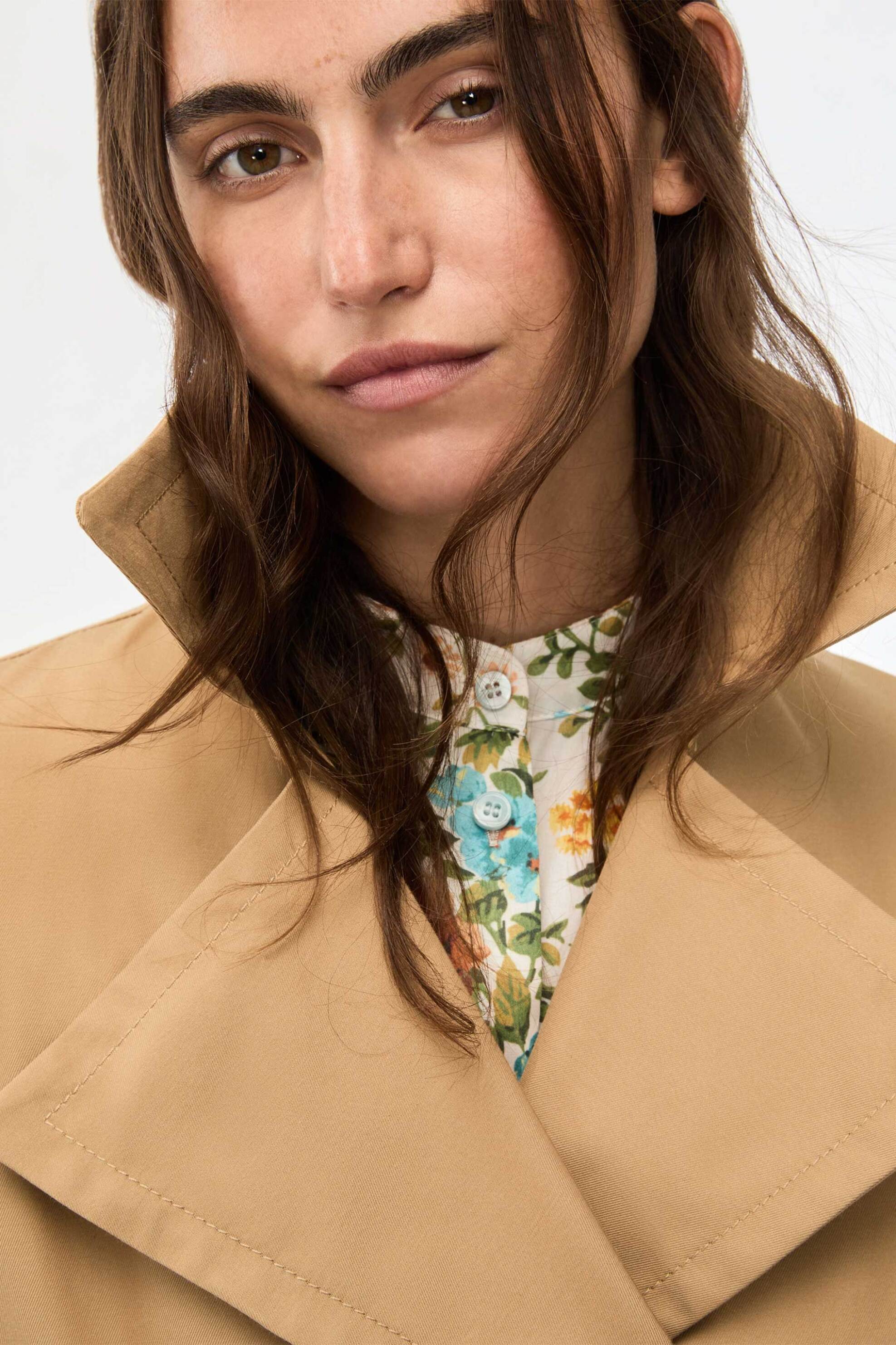 iBlues γυναικεία καπαρτίνα "Iblavio" - 2617121031 Καμηλό φωτογραφία