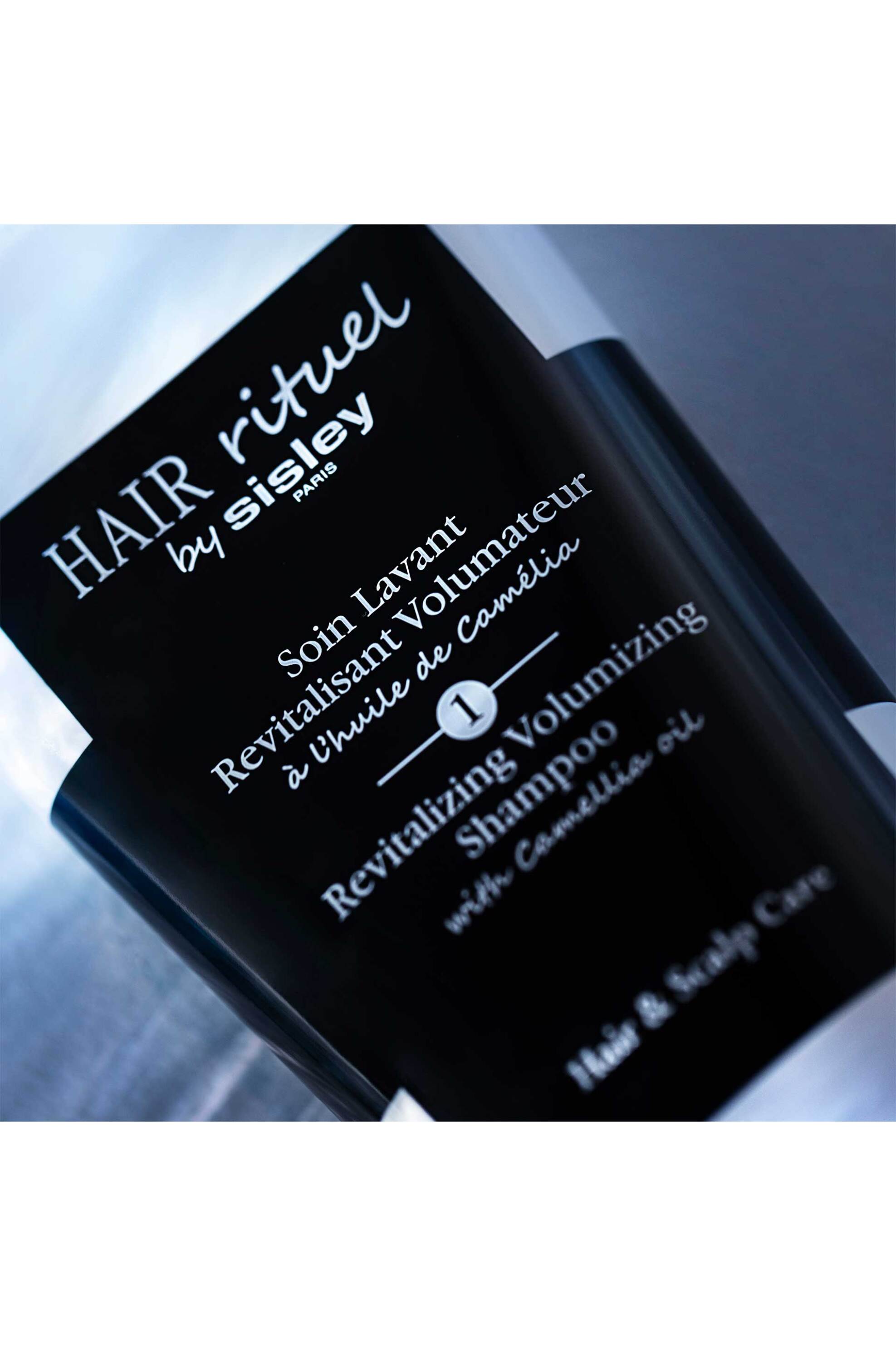 Hair Rituel by Sisley Revitalizing Volumizing Shampoo With Camellia Oil 200 ml - 169220 φωτογραφία